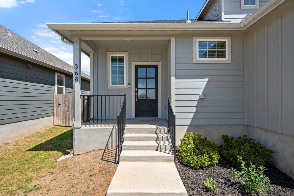 368 Banff DR — photo 4
