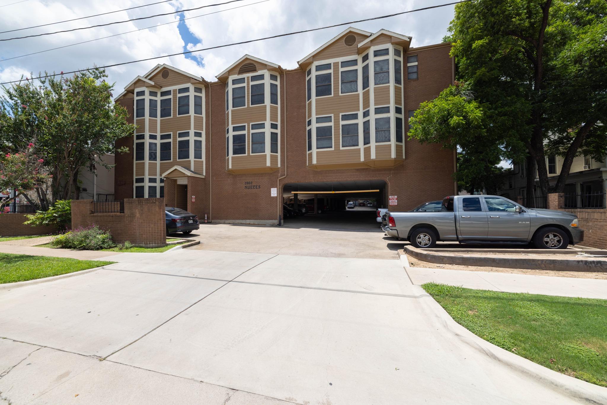 2802 Nueces ST #201 — photo 5