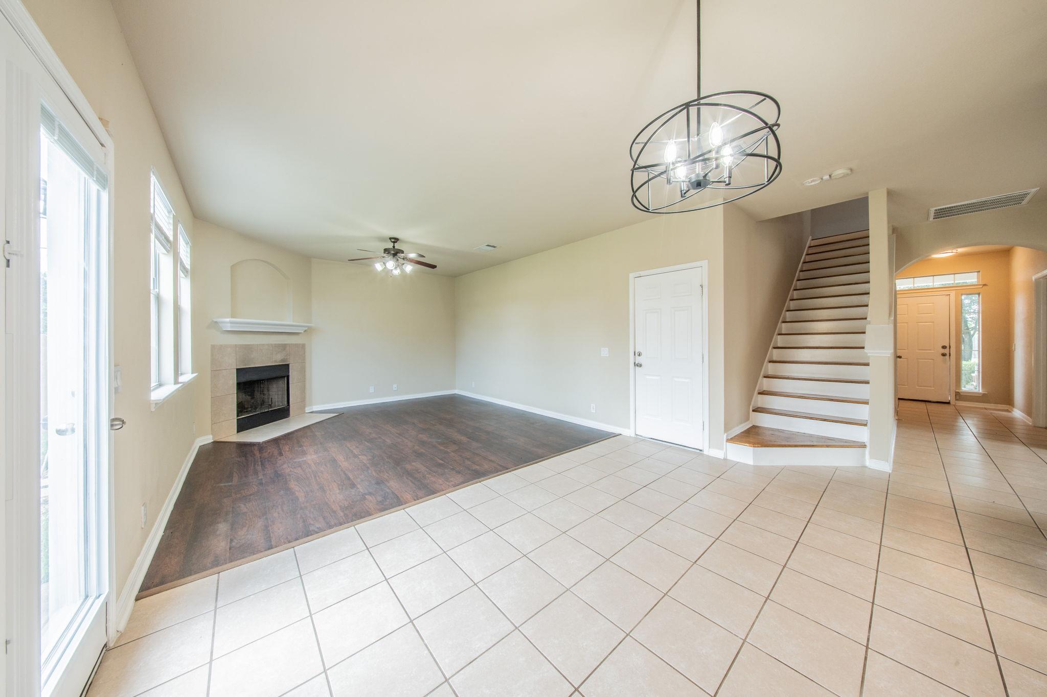 17525 Bridgefarmer BLVD — photo 3