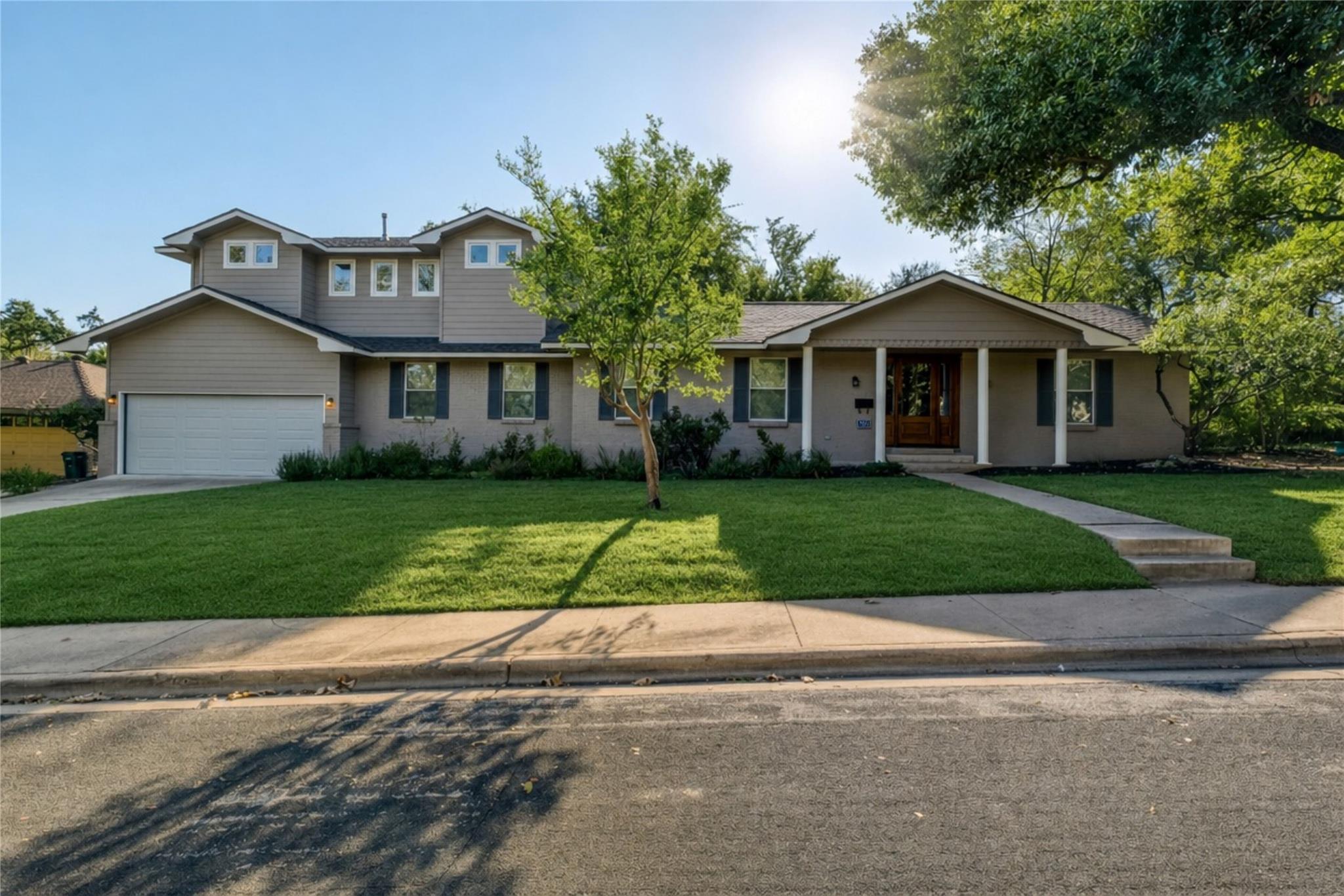 3927 Knollwood DR — photo 3