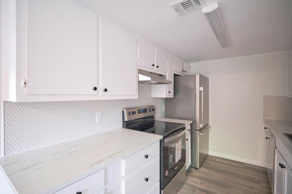 8616 Fireside DR #B — photo 4