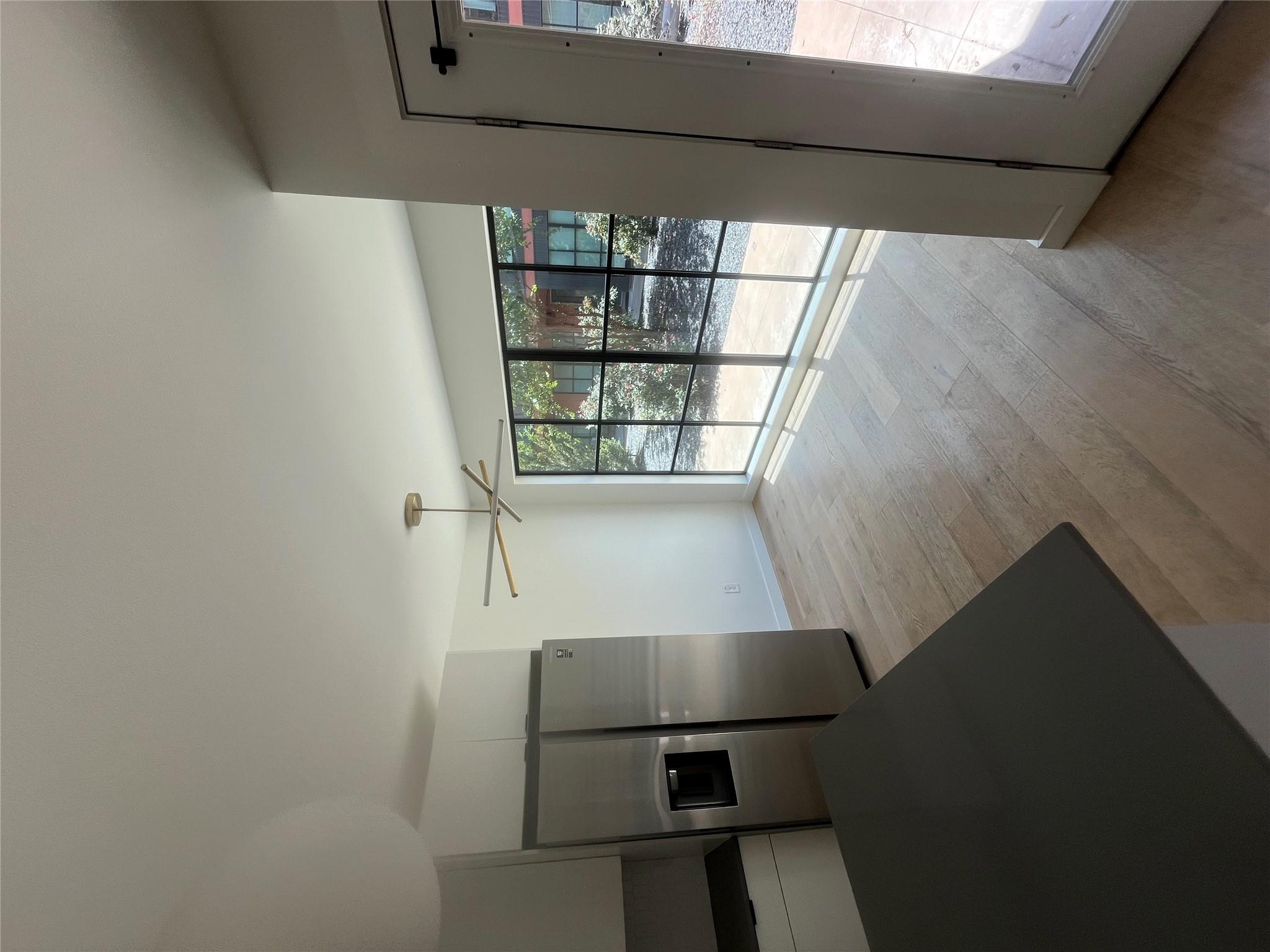 400 30th ST #106 — photo 5