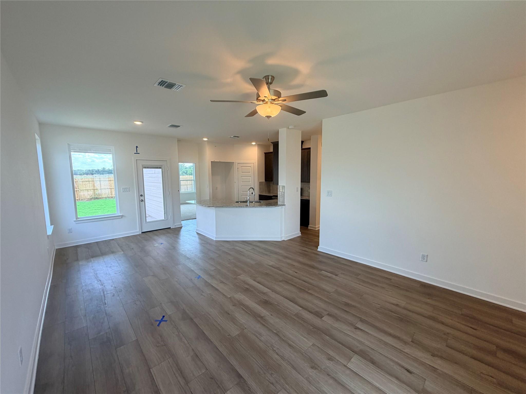 251 Gus LOOP — photo 4