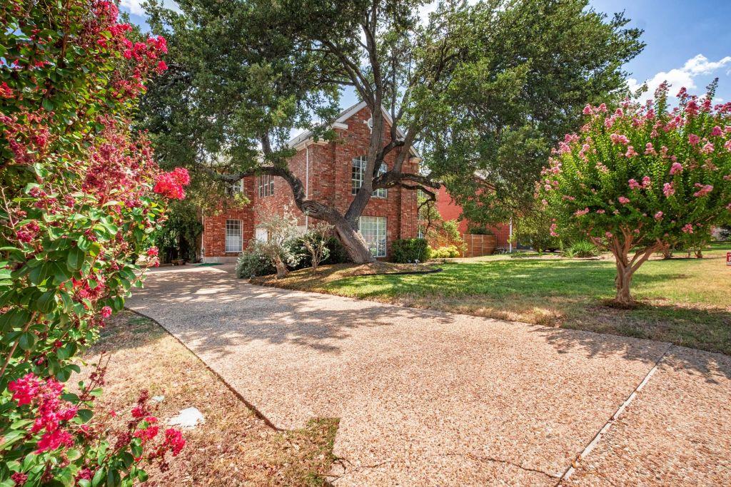 5511 Courtyard DR — photo 3
