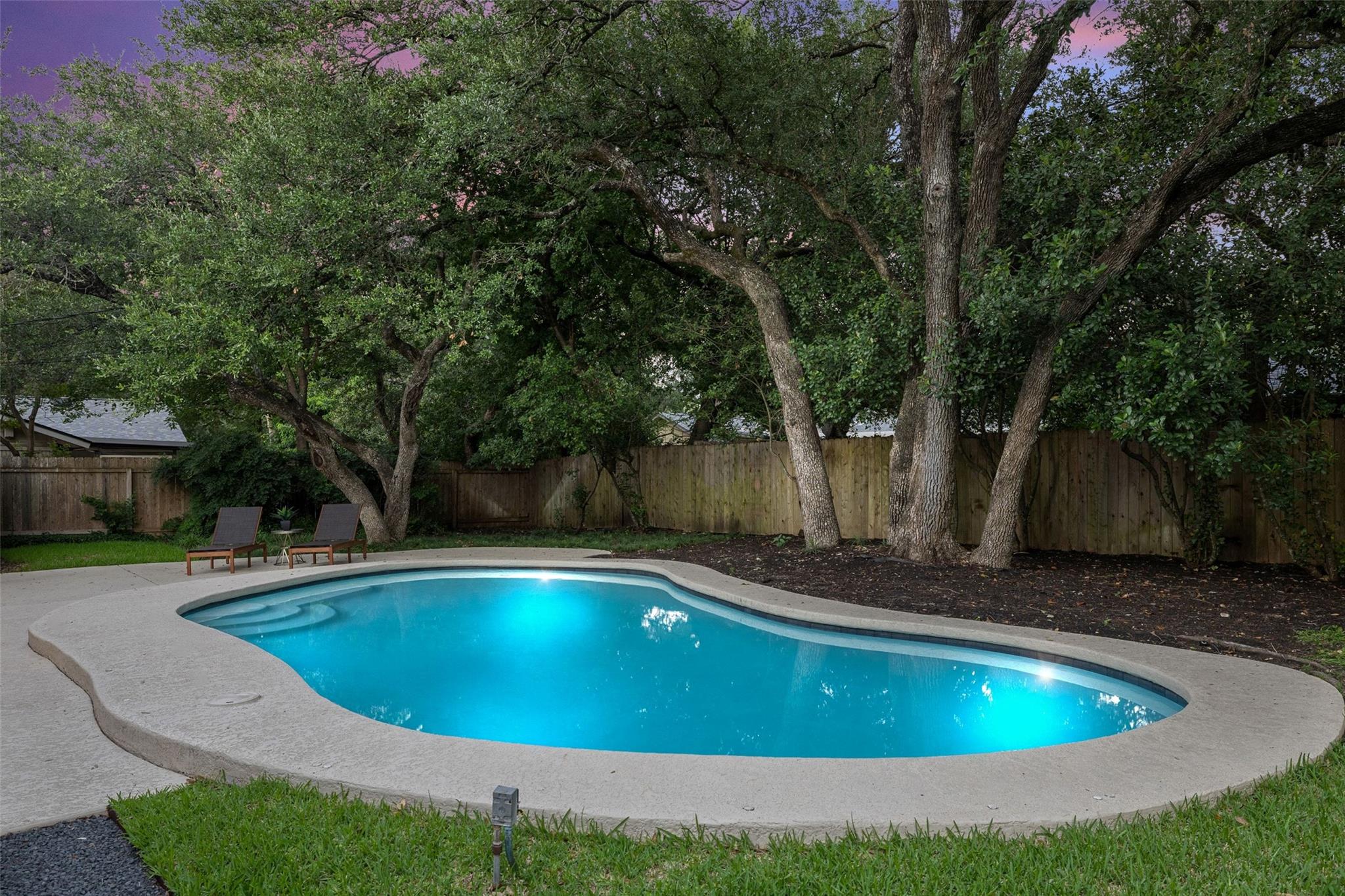 8805 Point West DR — photo 3