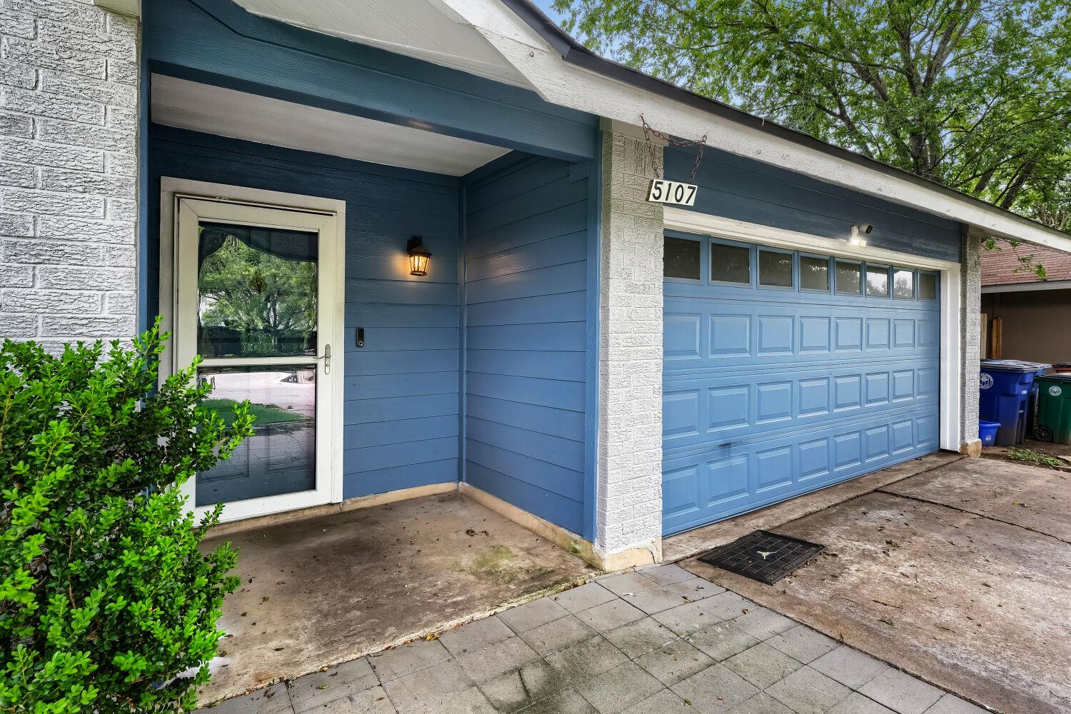 5107 Suburban DR — photo 3