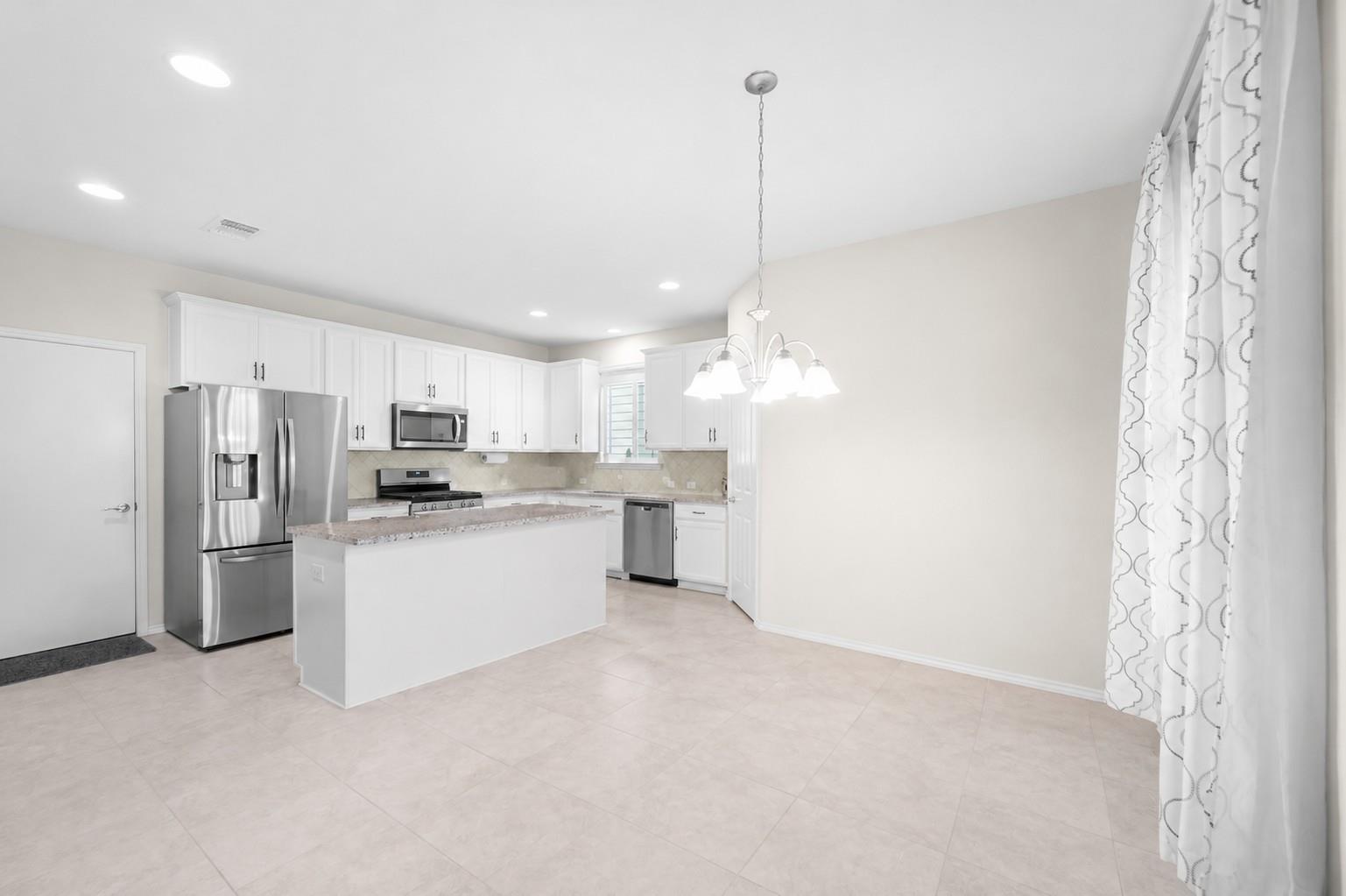 263 Beechnut DR — photo 3