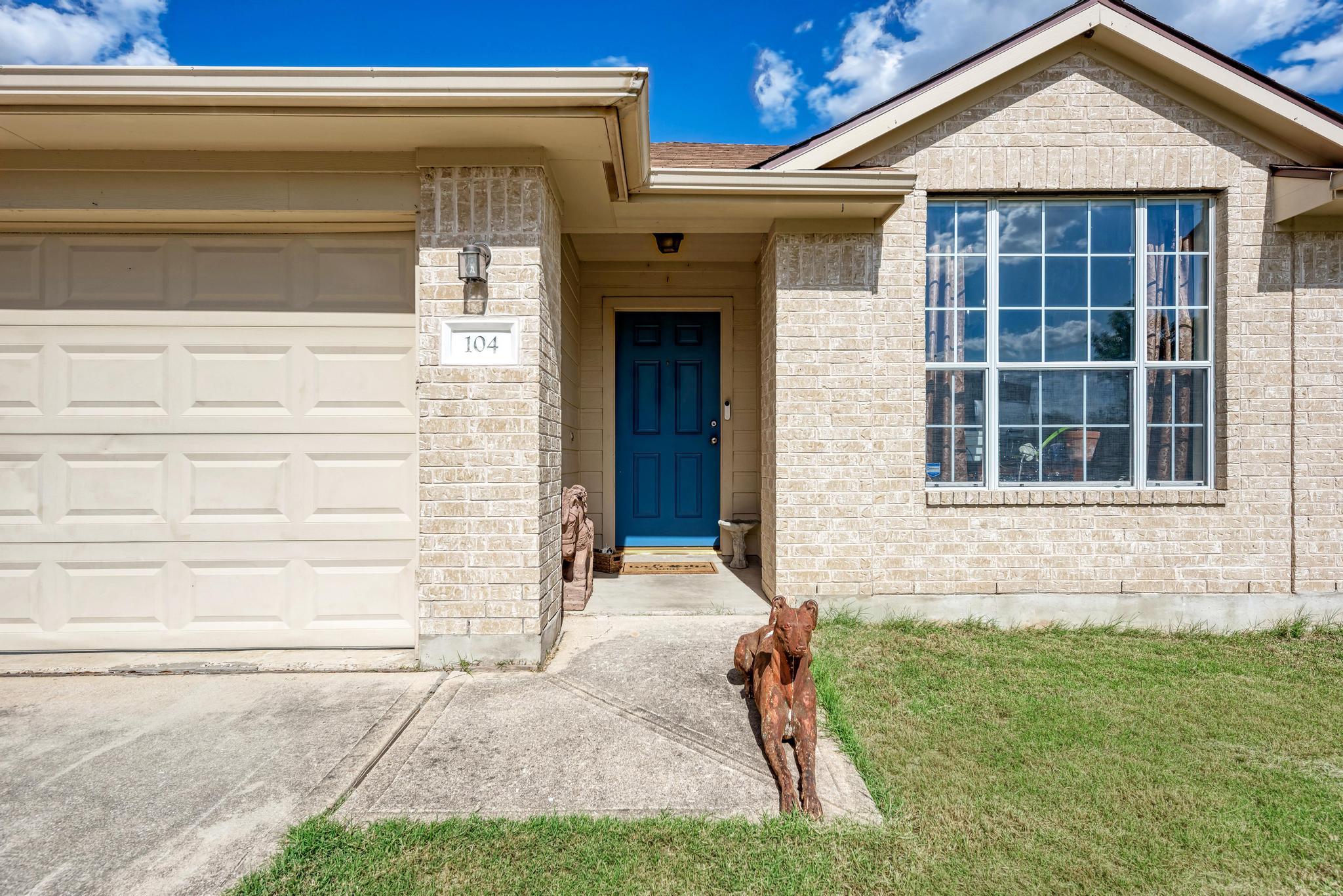 104 Edison DR — photo 4
