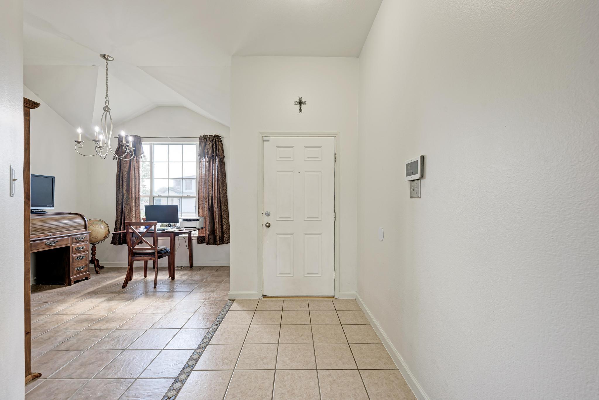 104 Edison DR — photo 5