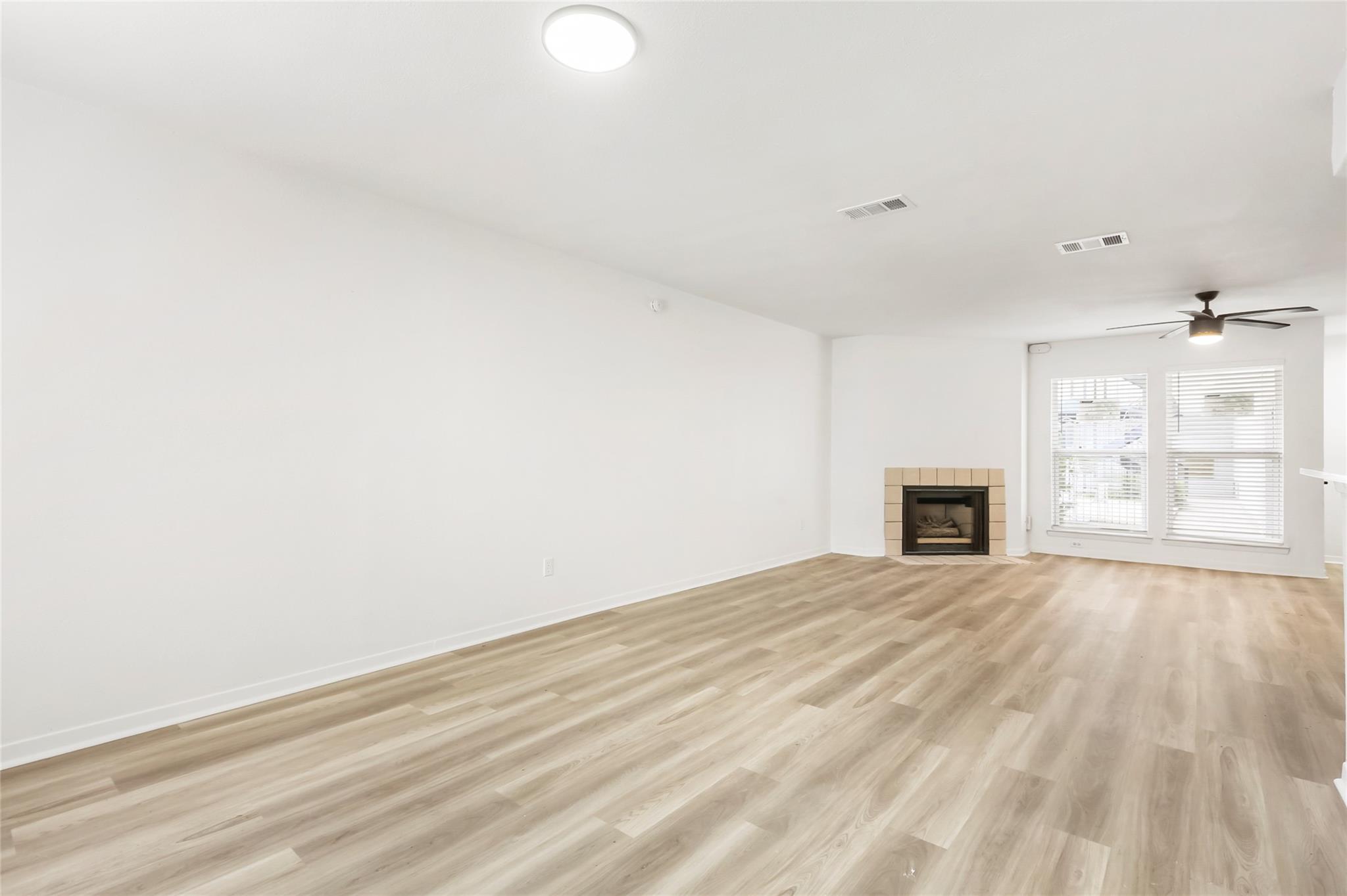 923 41st ST #105 — photo 5