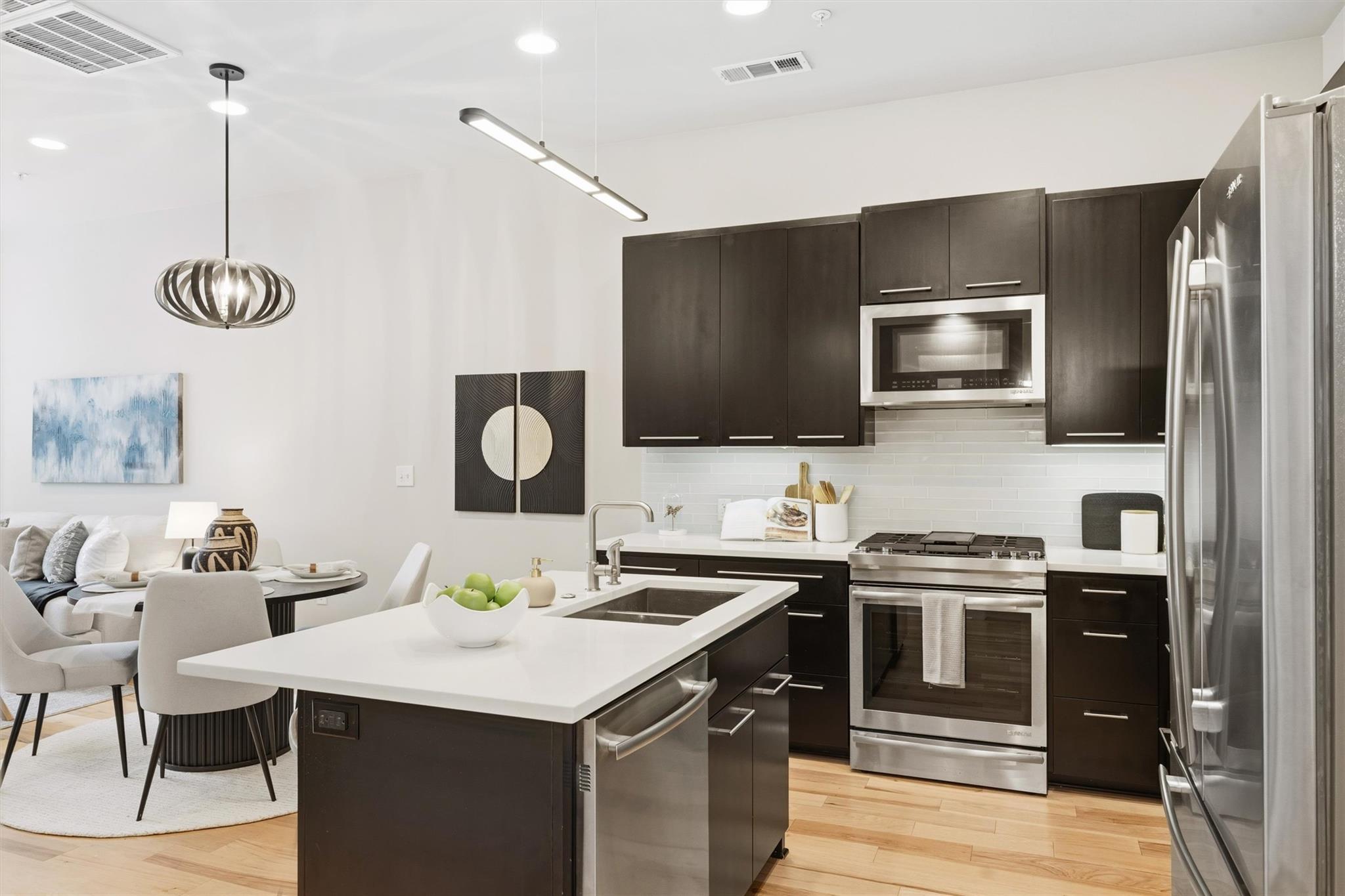 2314 Enfield RD #203 — photo 4