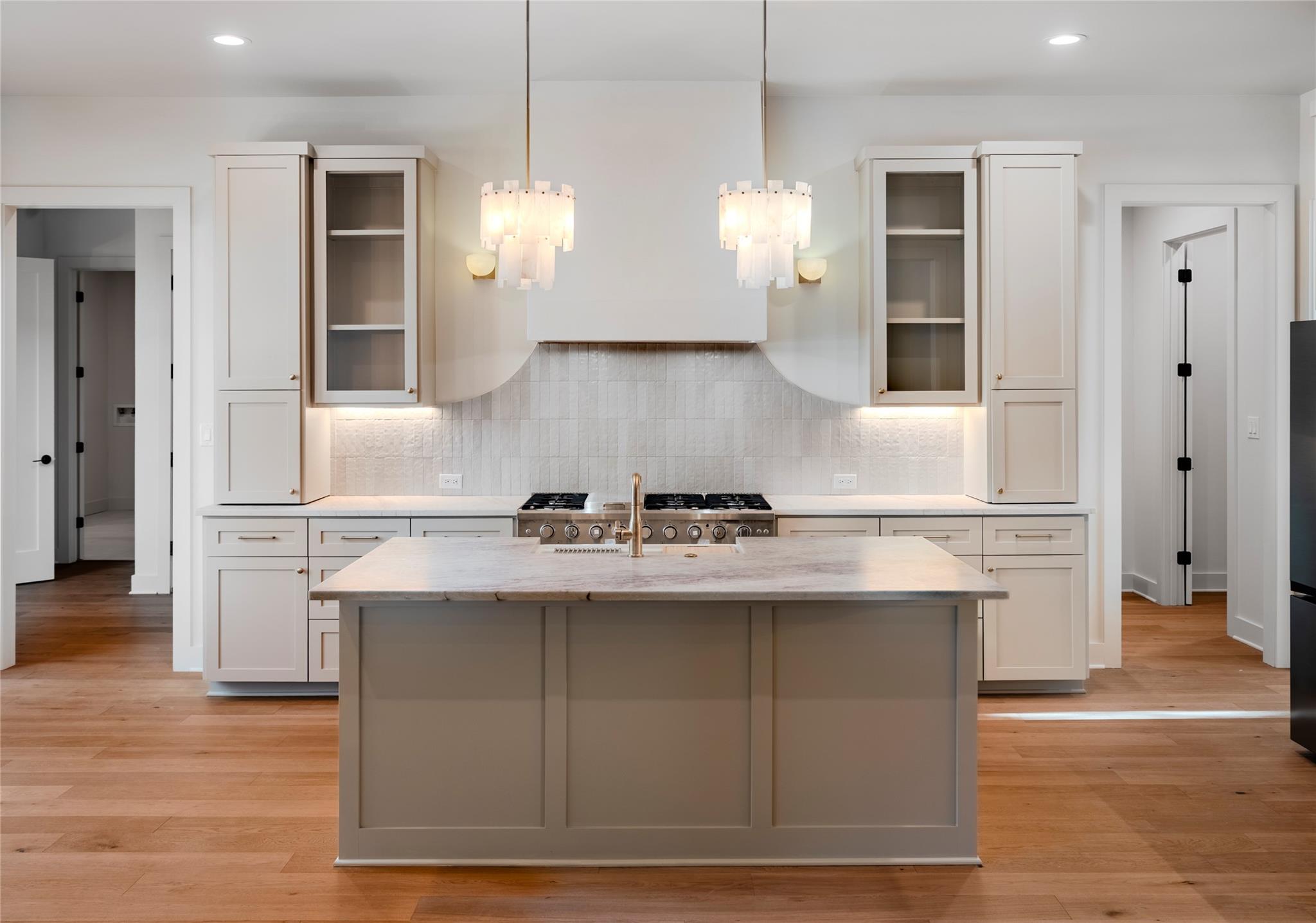 301 Onion Creek LN — photo 4