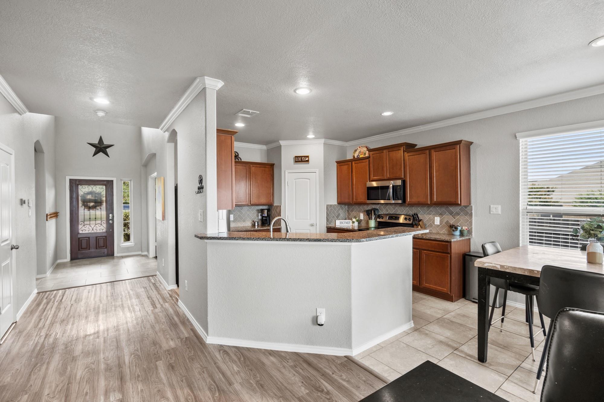 1821 Logan Trail — photo 5