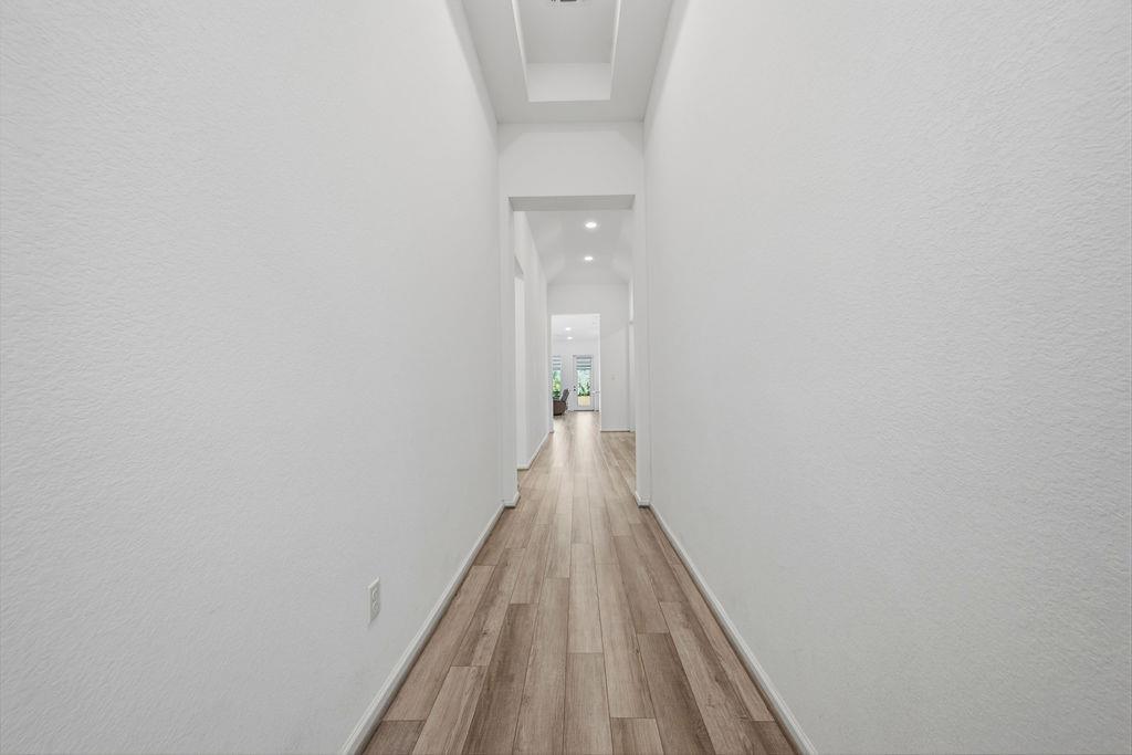 304 Barton Oak TRL — photo 3