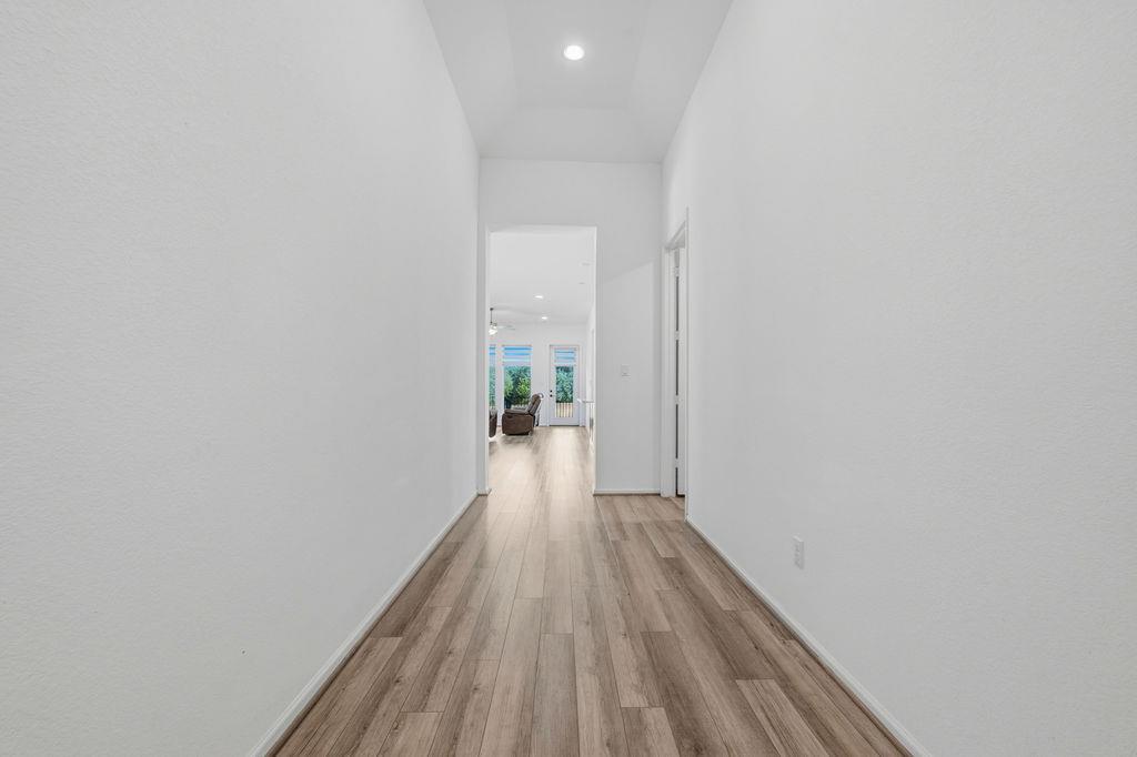 304 Barton Oak TRL — photo 4