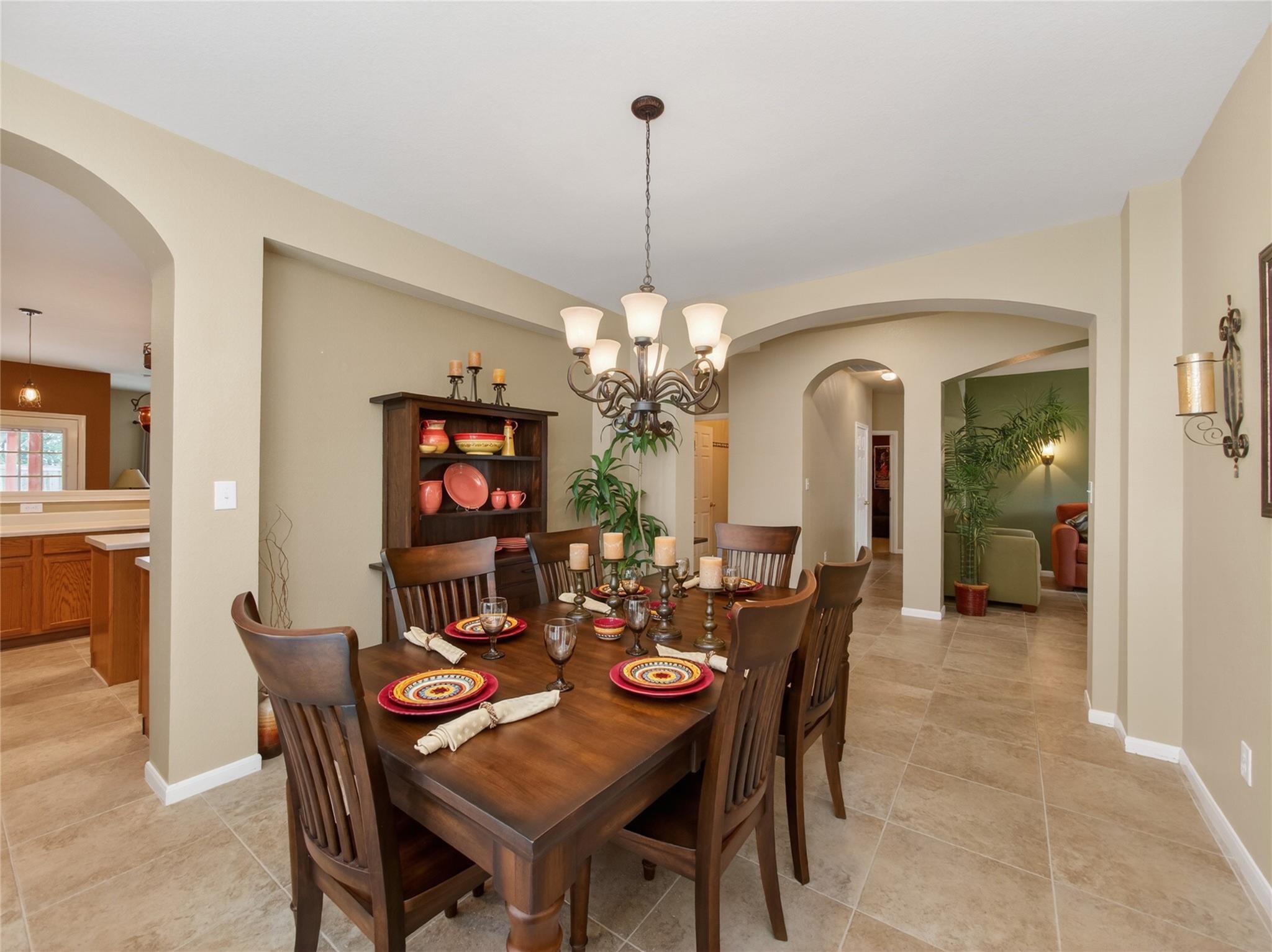 2913 Clinton PL — photo 3