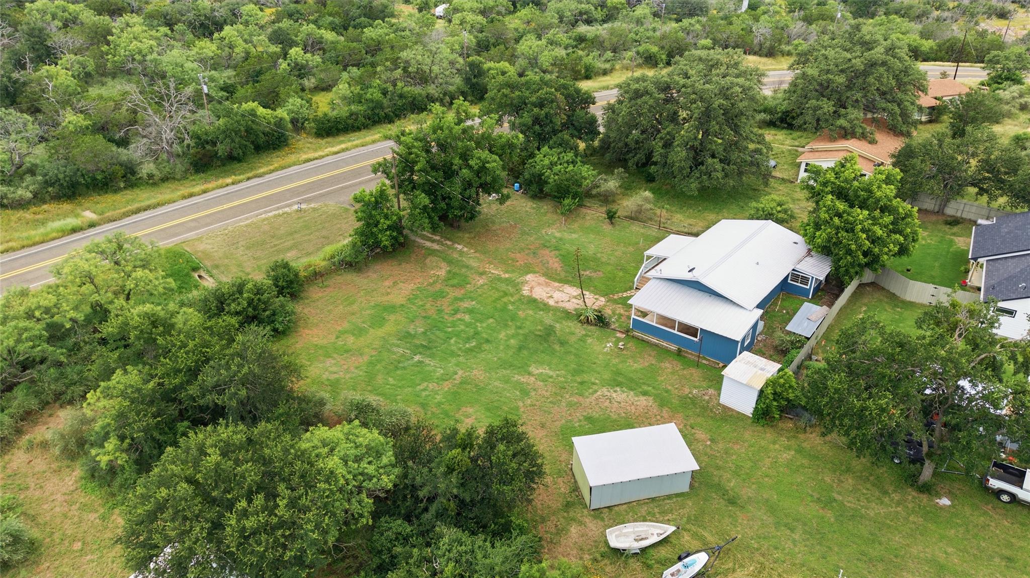 6212 Fm 690 — photo 4