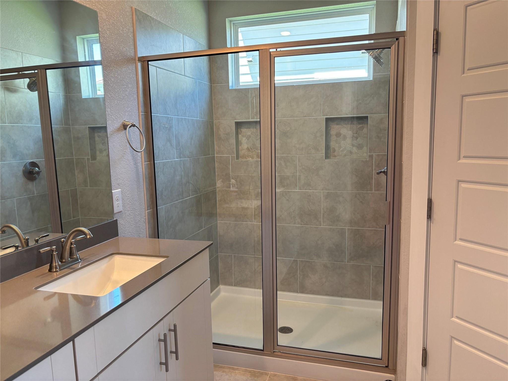 207 Whisper Rill DR — photo 5