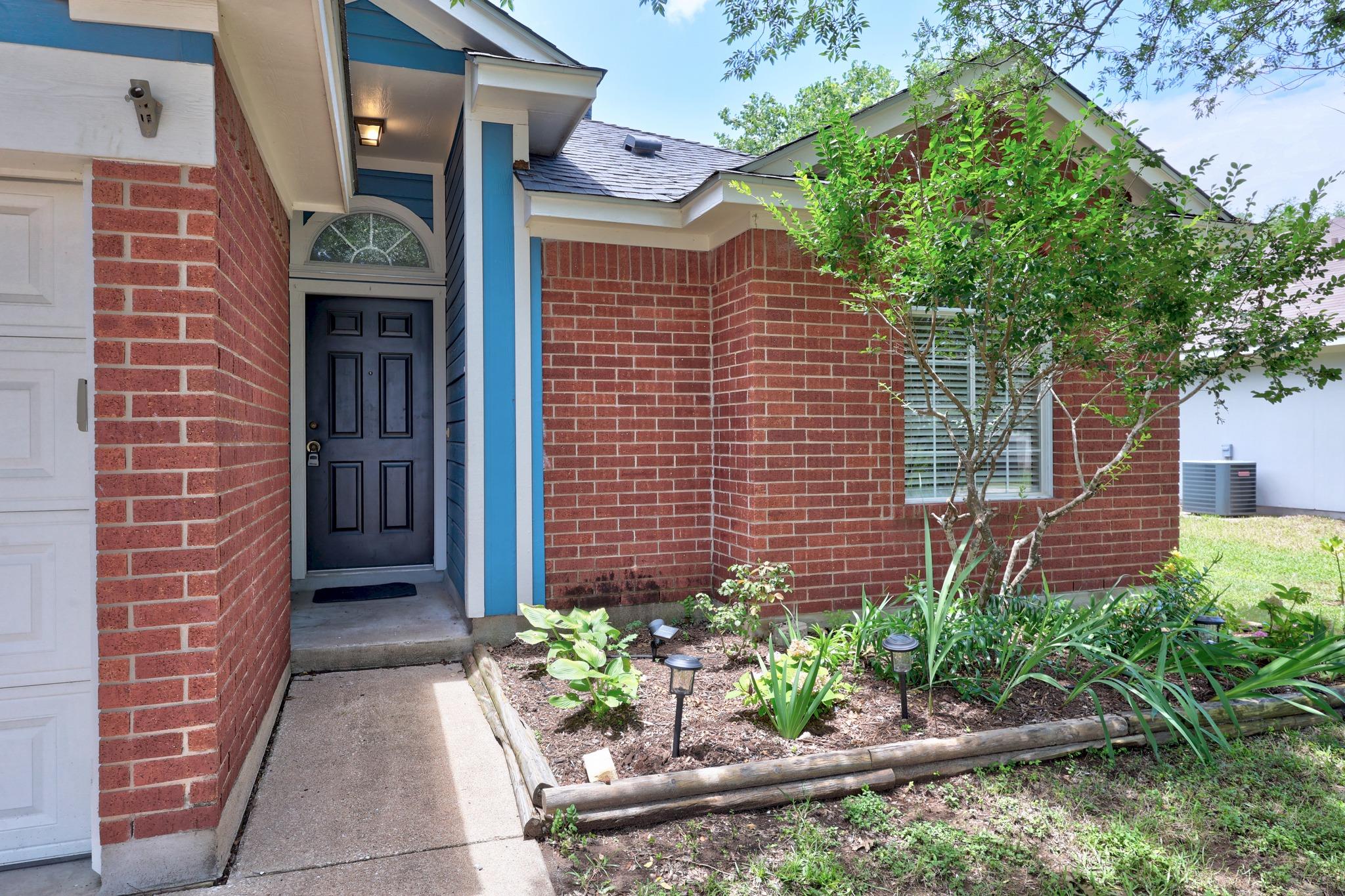 803 Sparkling Brook LN — photo 3