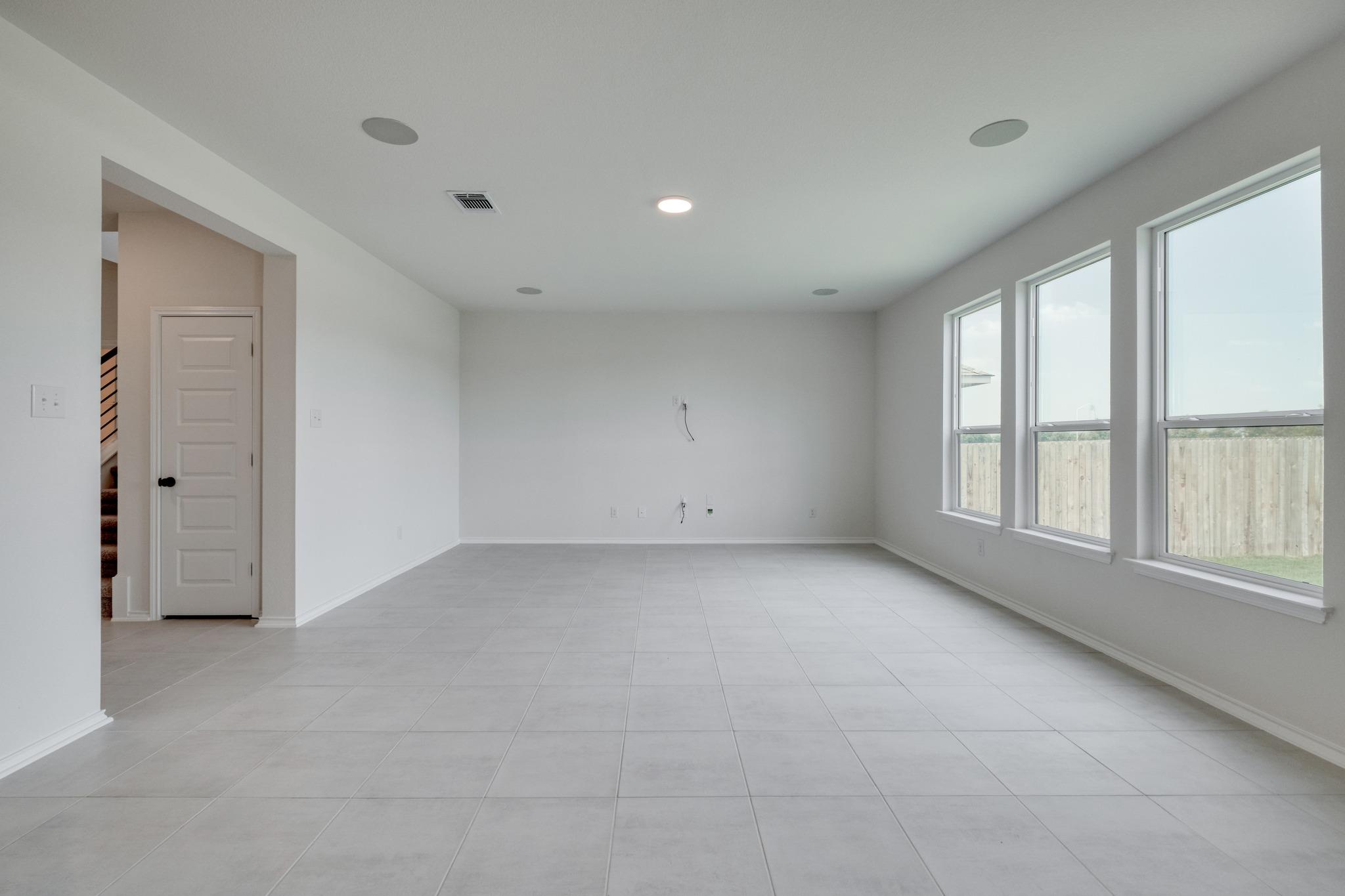 1324 Carriageway DR — photo 5