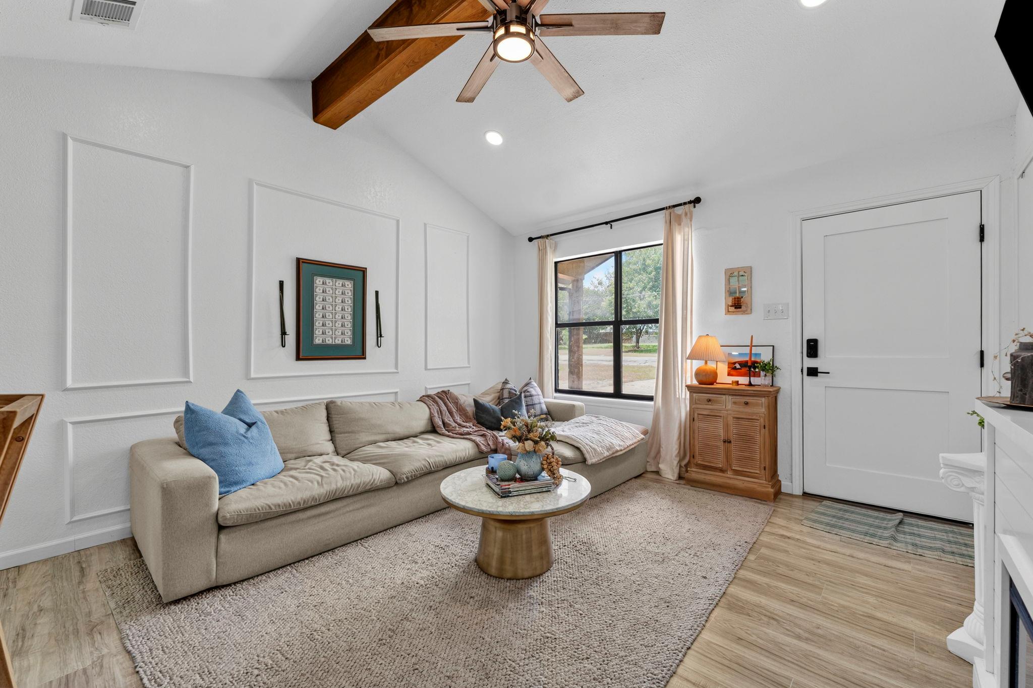 308 River Hills DR — photo 4