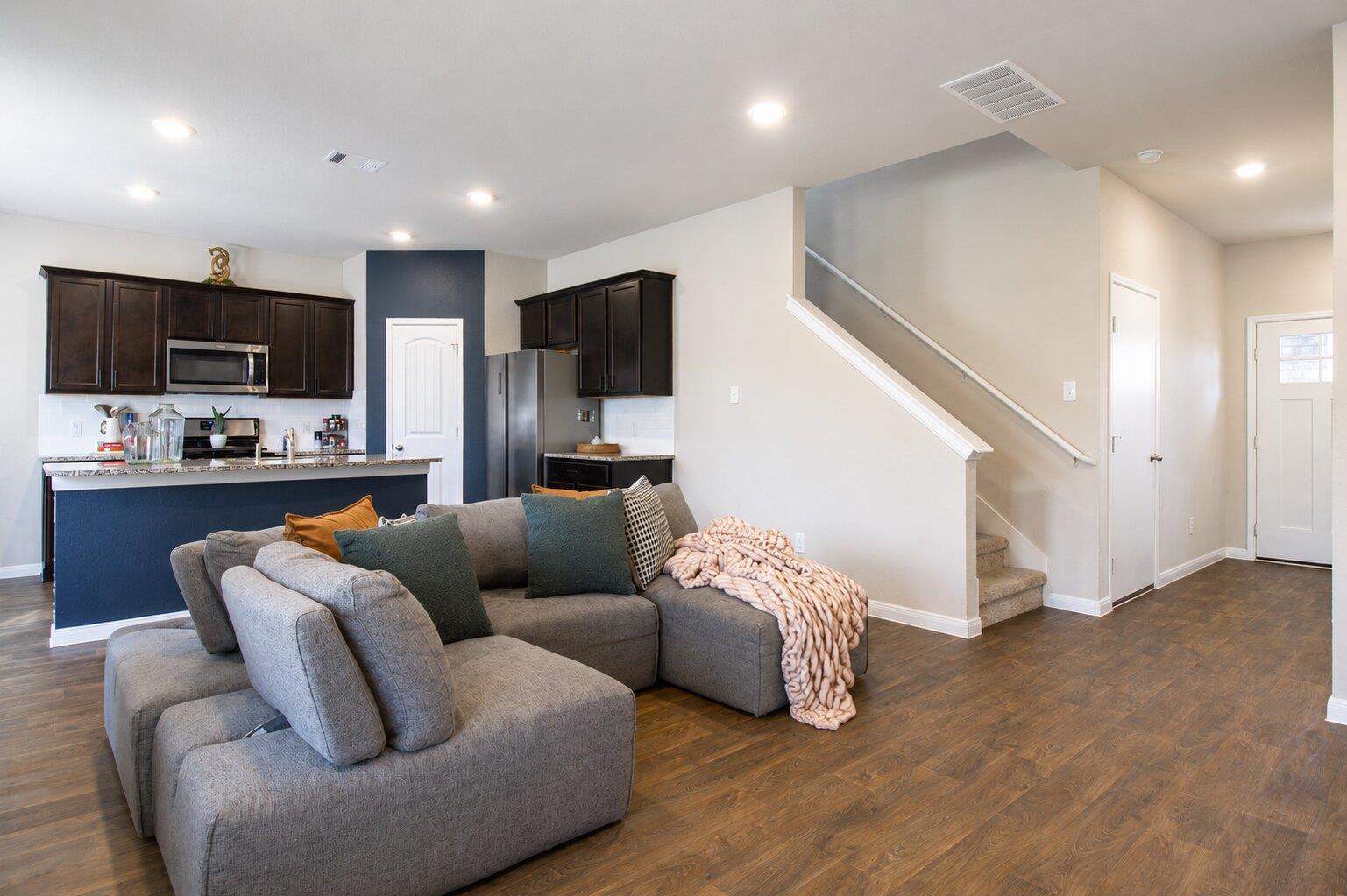 484 Spider Lily DR — photo 5
