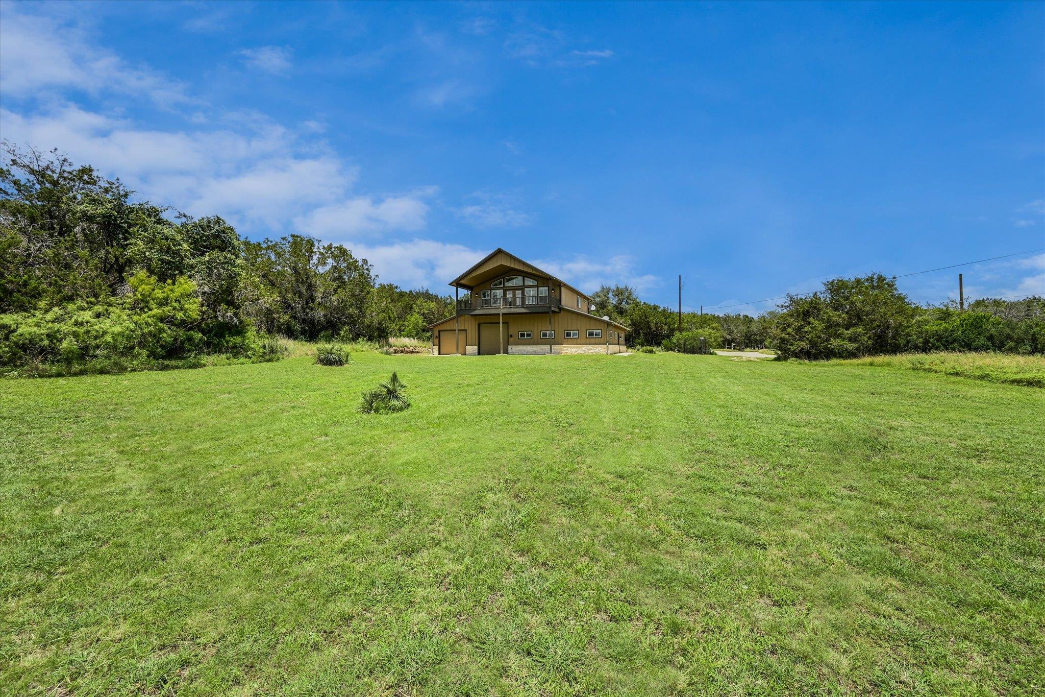 112 Ridge Harbor DR — photo 3