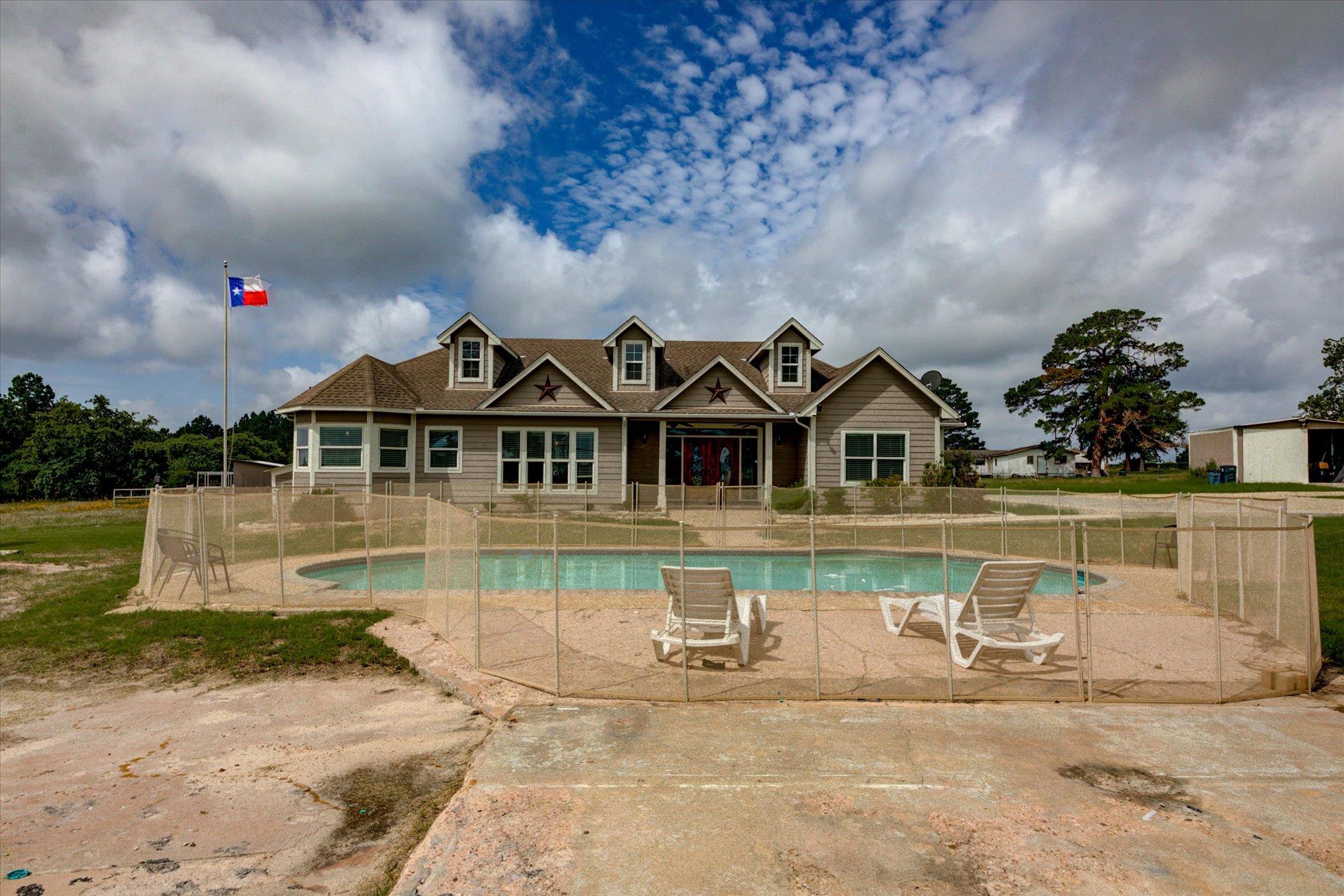 118 Saddle CT — photo 3