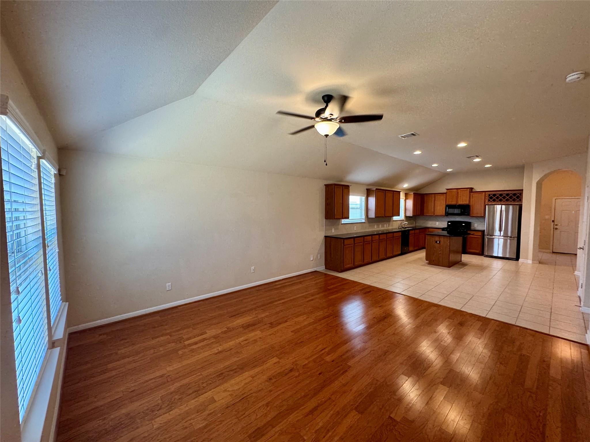 112 Beargrass DR — photo 5