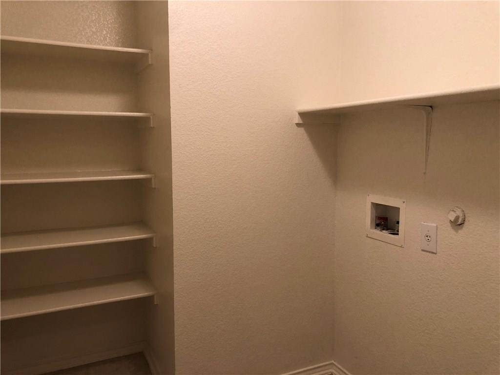 6912 Walkup LN — photo 4