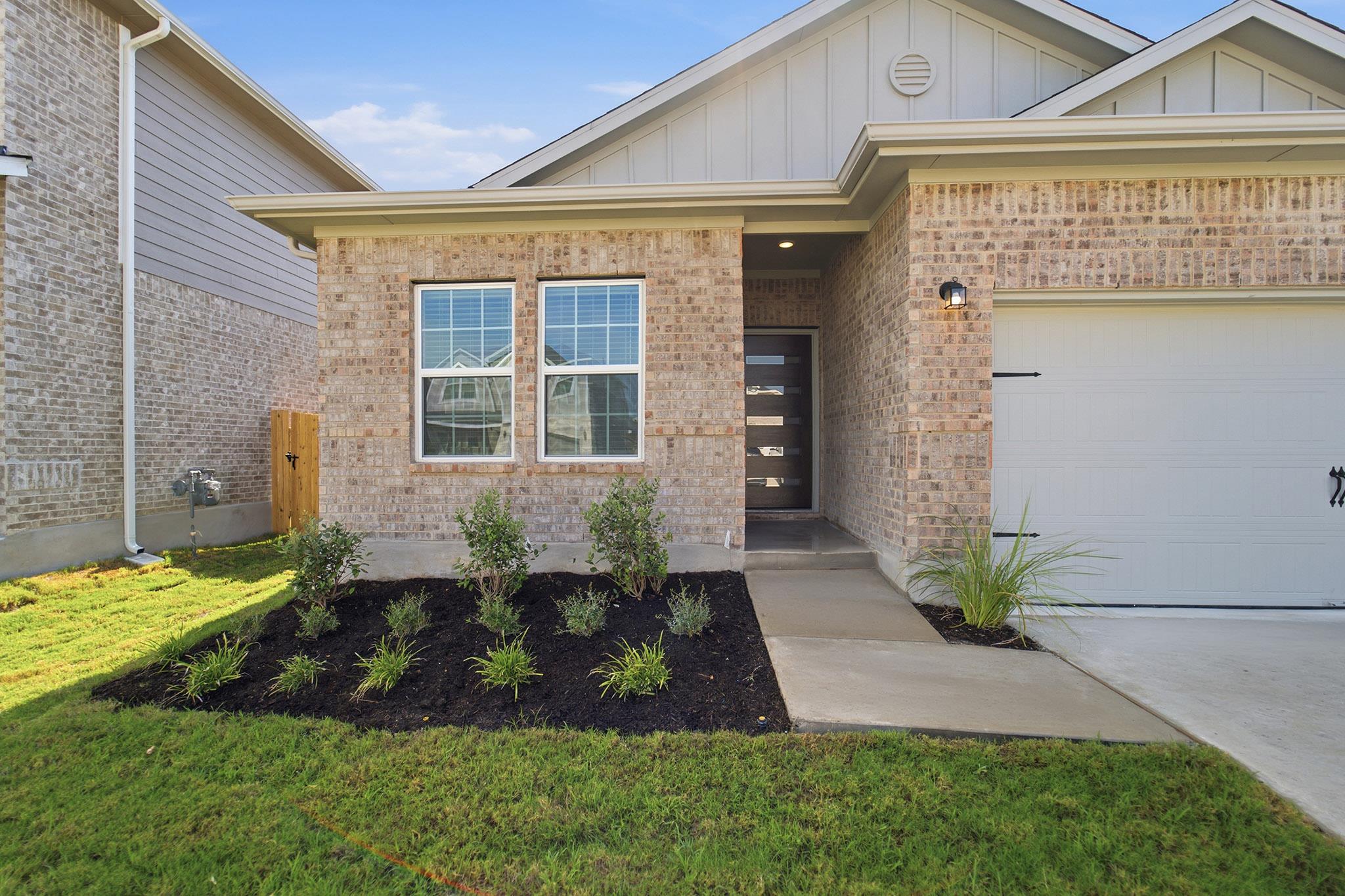 341 Begonia ST — photo 4
