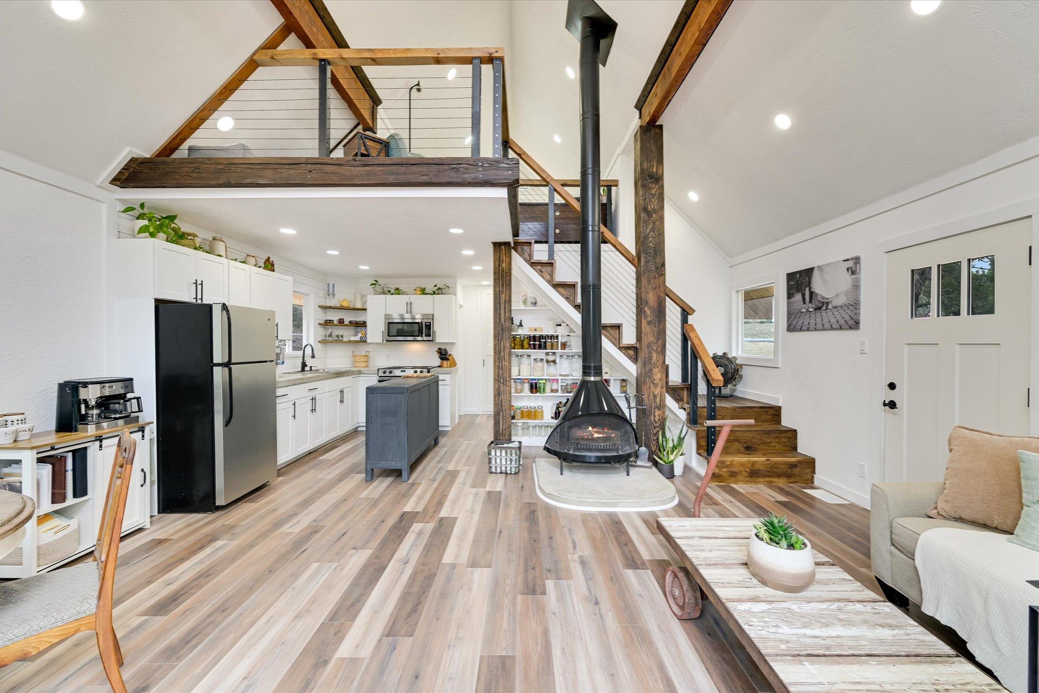 21112 Brewer LN — photo 3