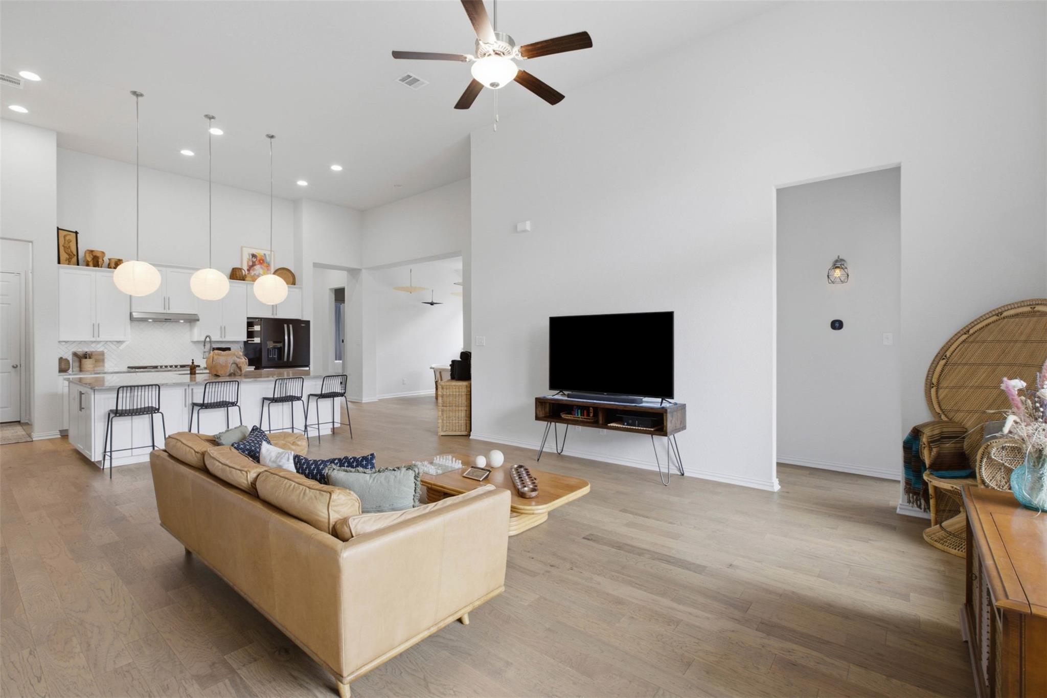 108 MARK WAY — photo 4