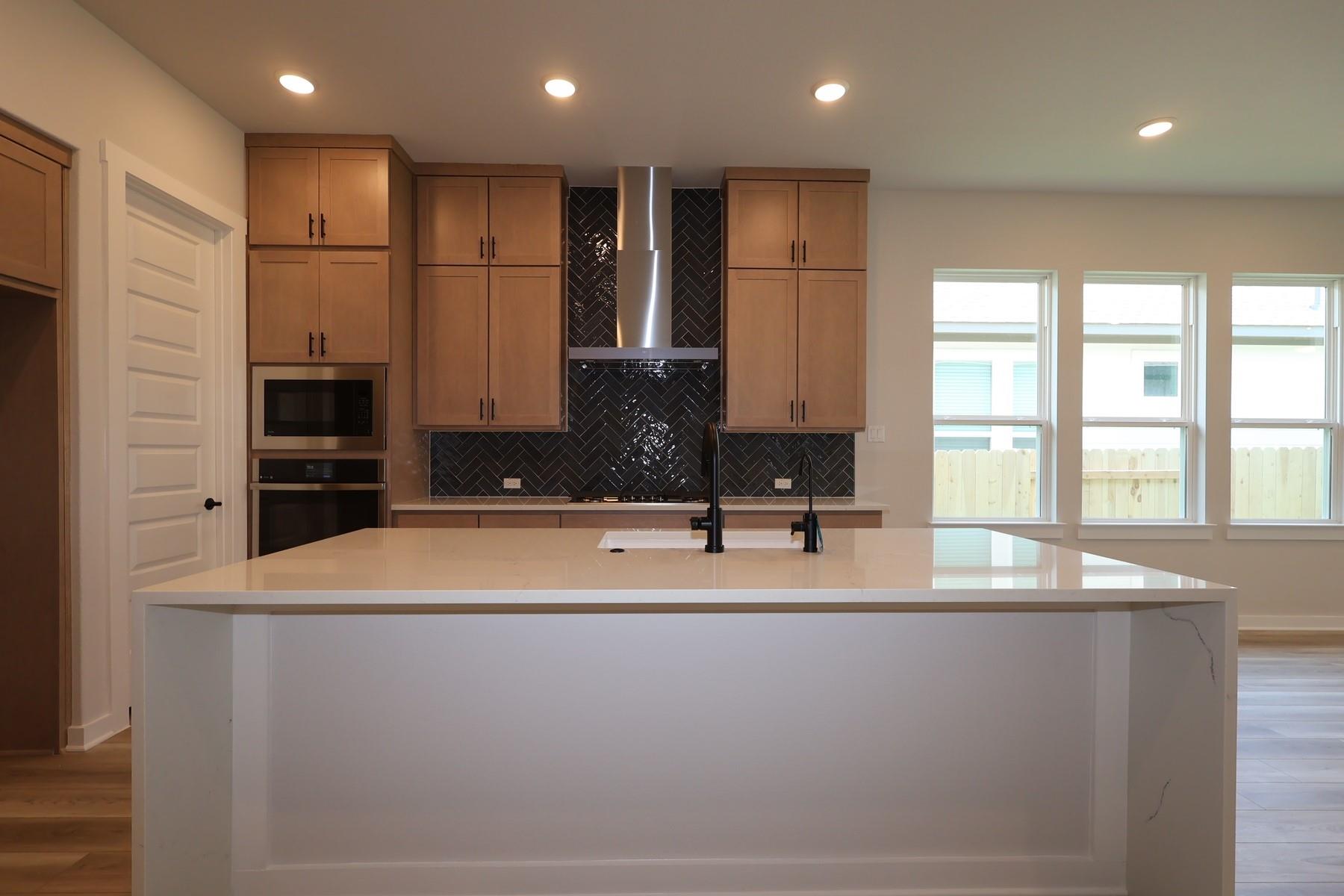 328 Marisol Bend — photo 3