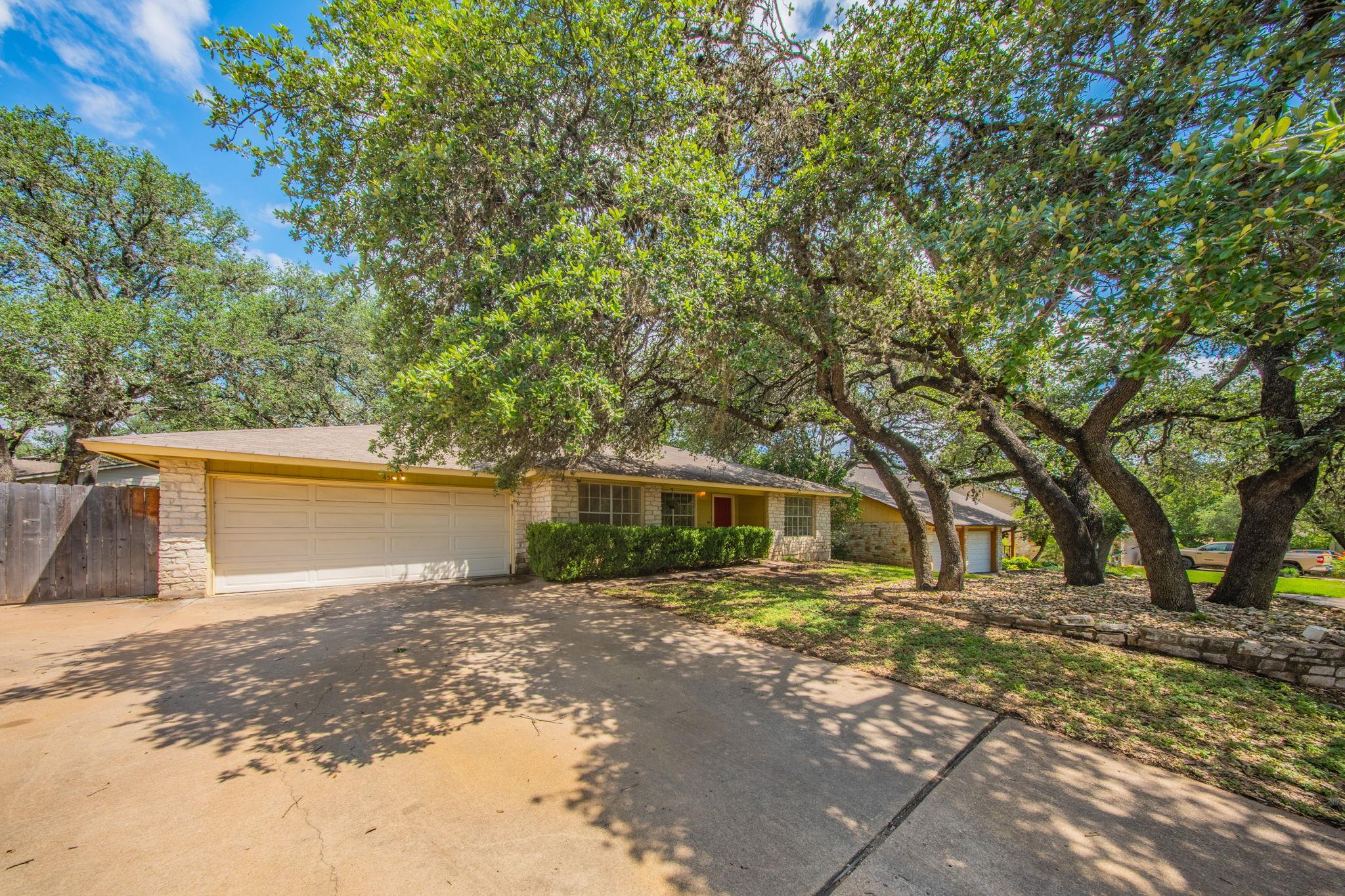 4504 Langtry LN — photo 3