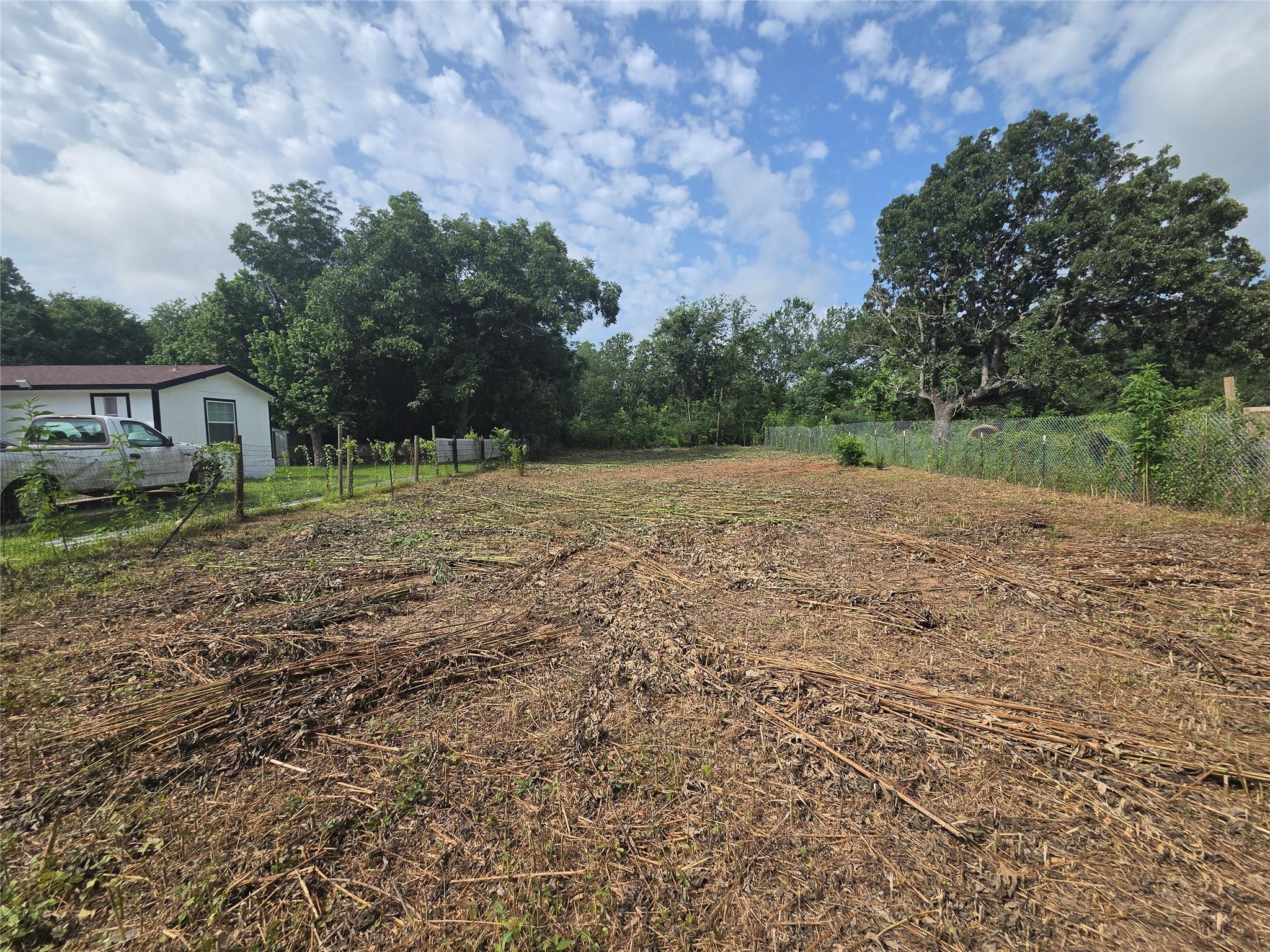 327 HOUSTON ELGIN, TX 78621 ST — photo 5