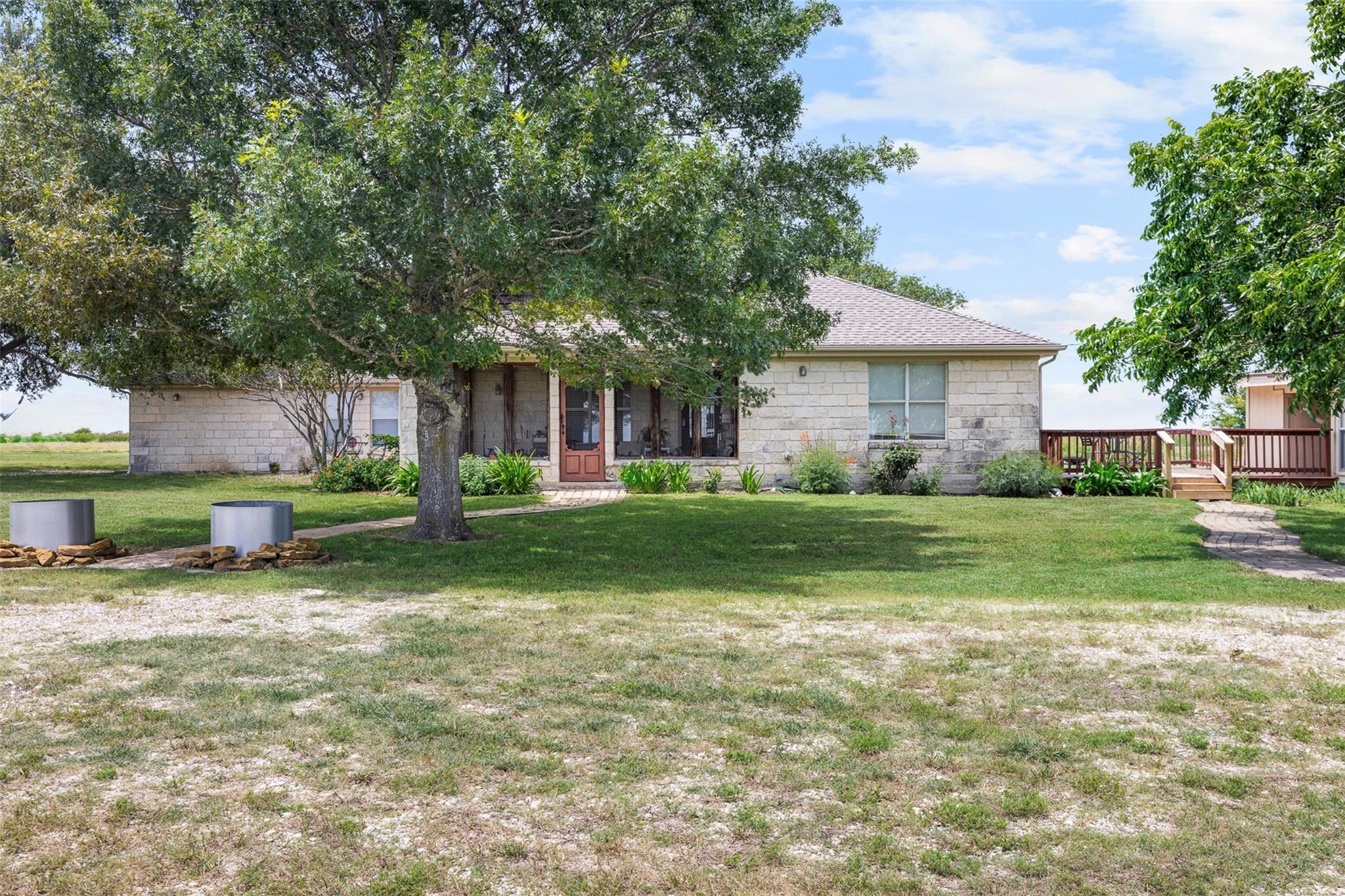1542 County Road 451 — photo 3