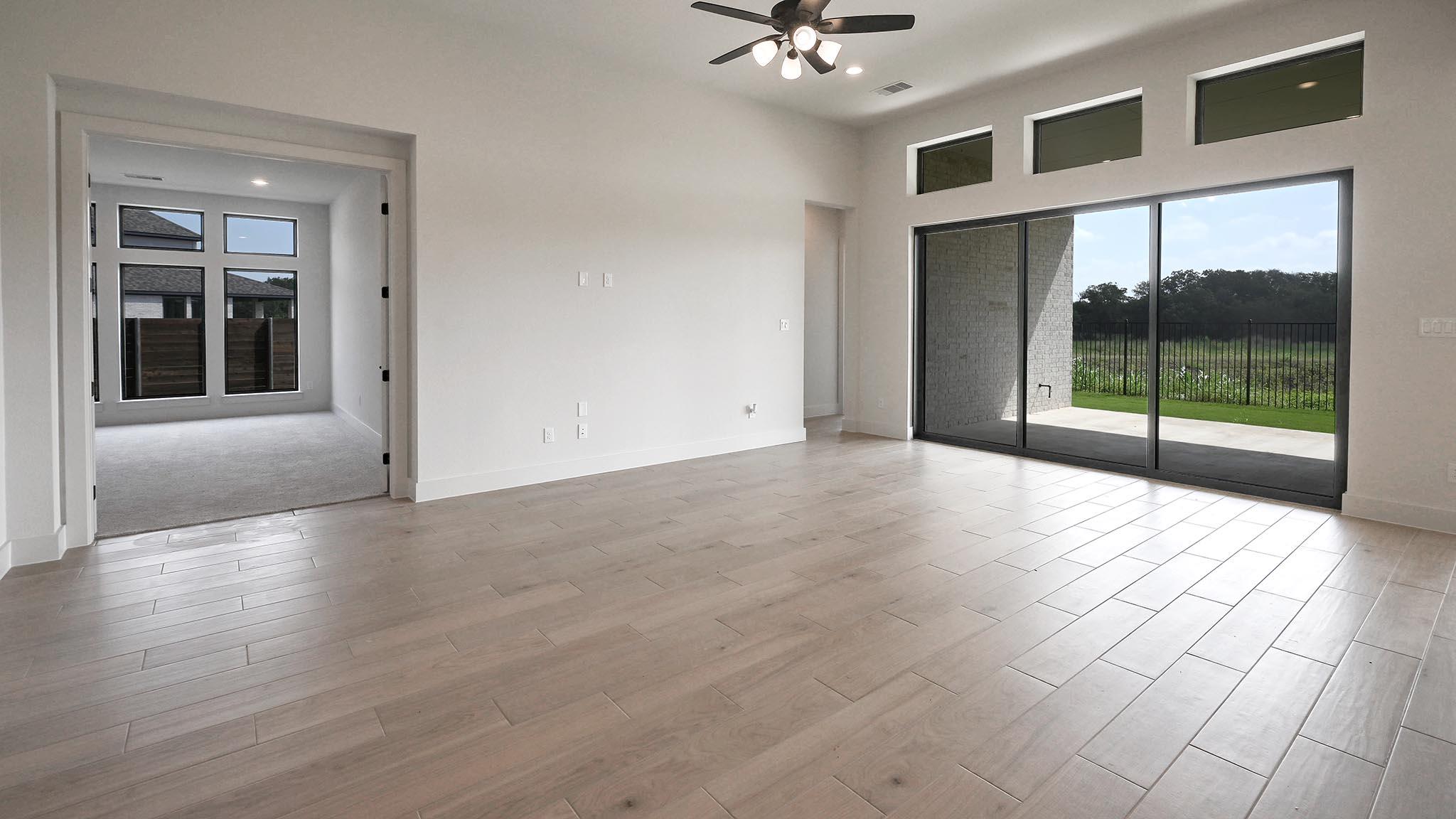 252 Melody RD — photo 4