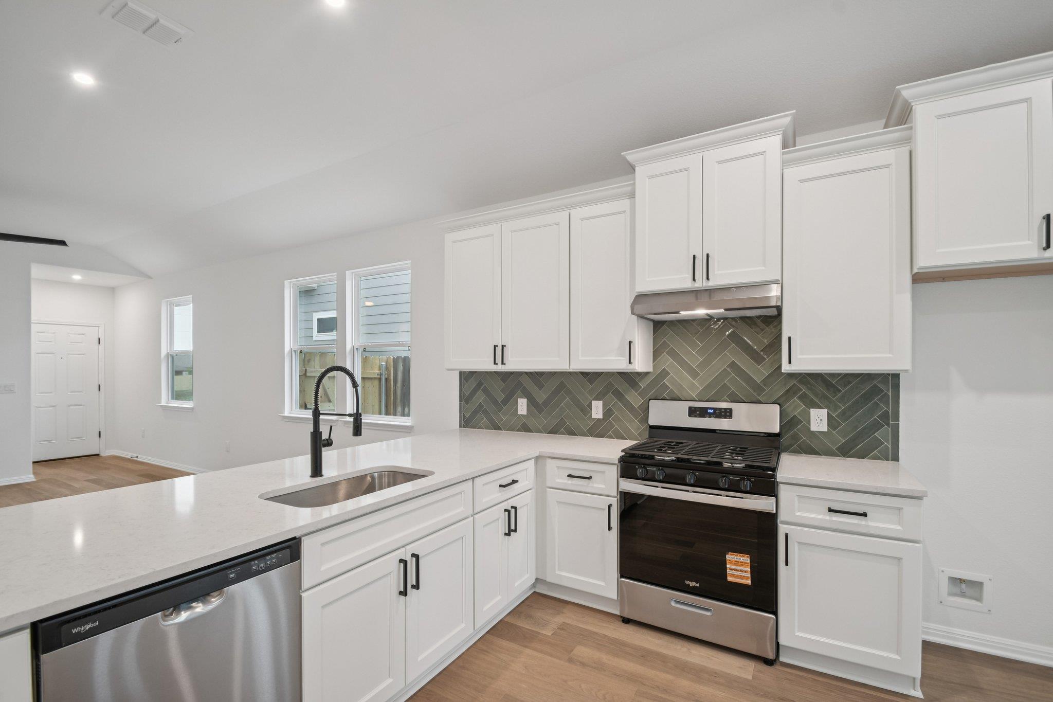 509 Porter Country PKWY — photo 3
