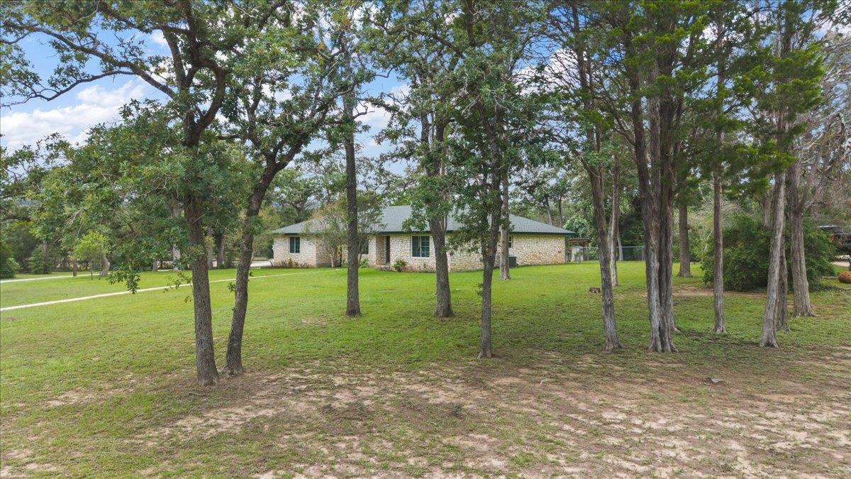 250 Hickory DR — photo 4