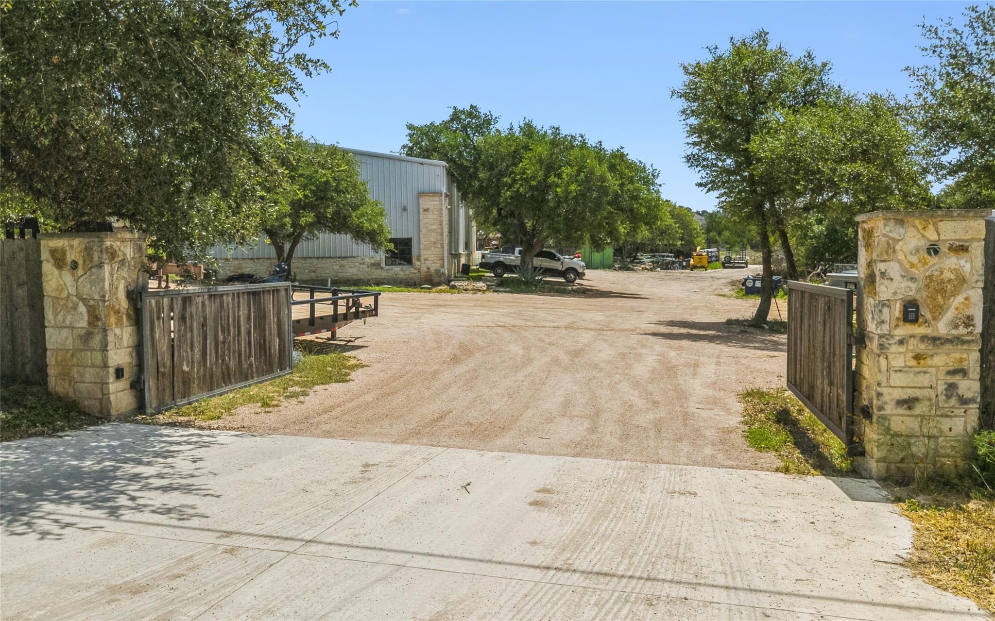 179 Canyonwood DR — photo 3