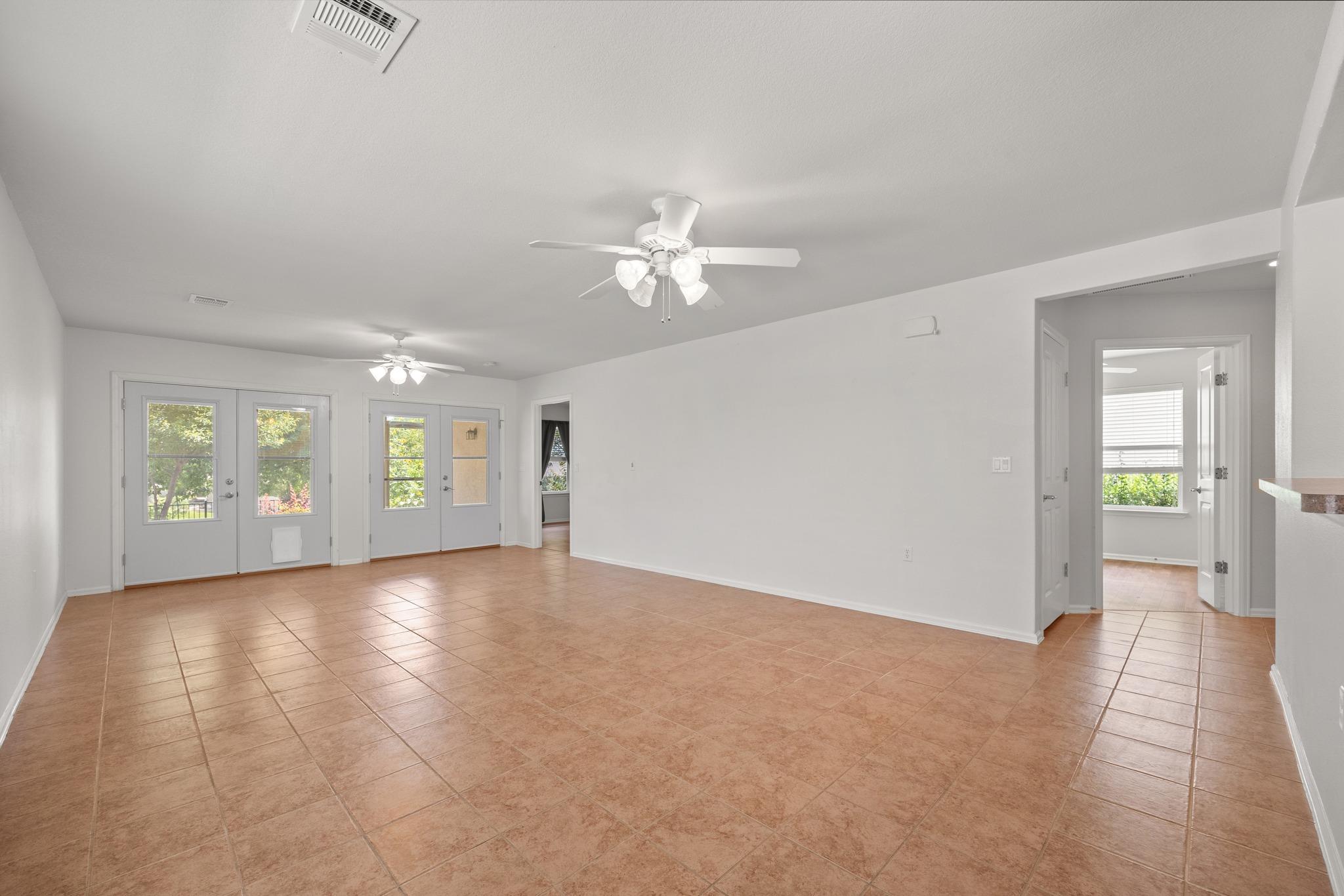 522 Salt Creek LN — photo 4