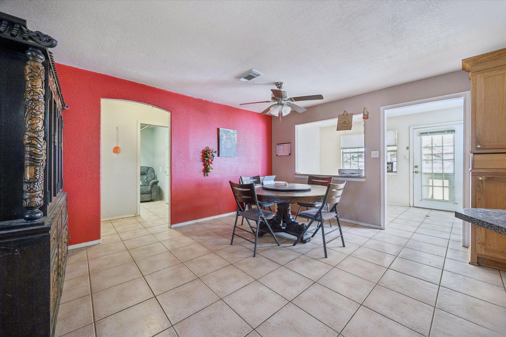 1836 Ridgeview DR — photo 4