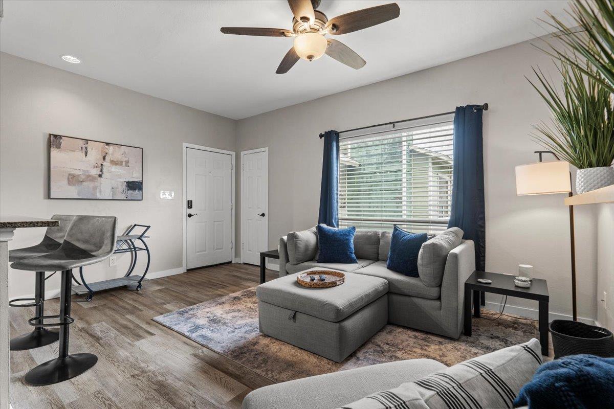 506 San Antonio ST #205 — photo 3