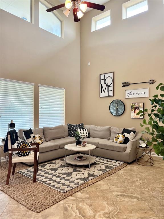 20016 Wearyall Hill LN — photo 5