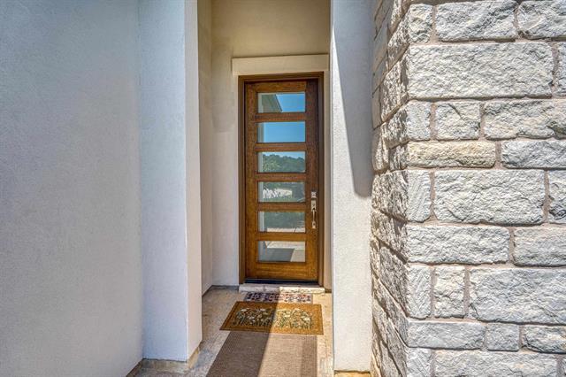 110 Delfino Place — photo 3