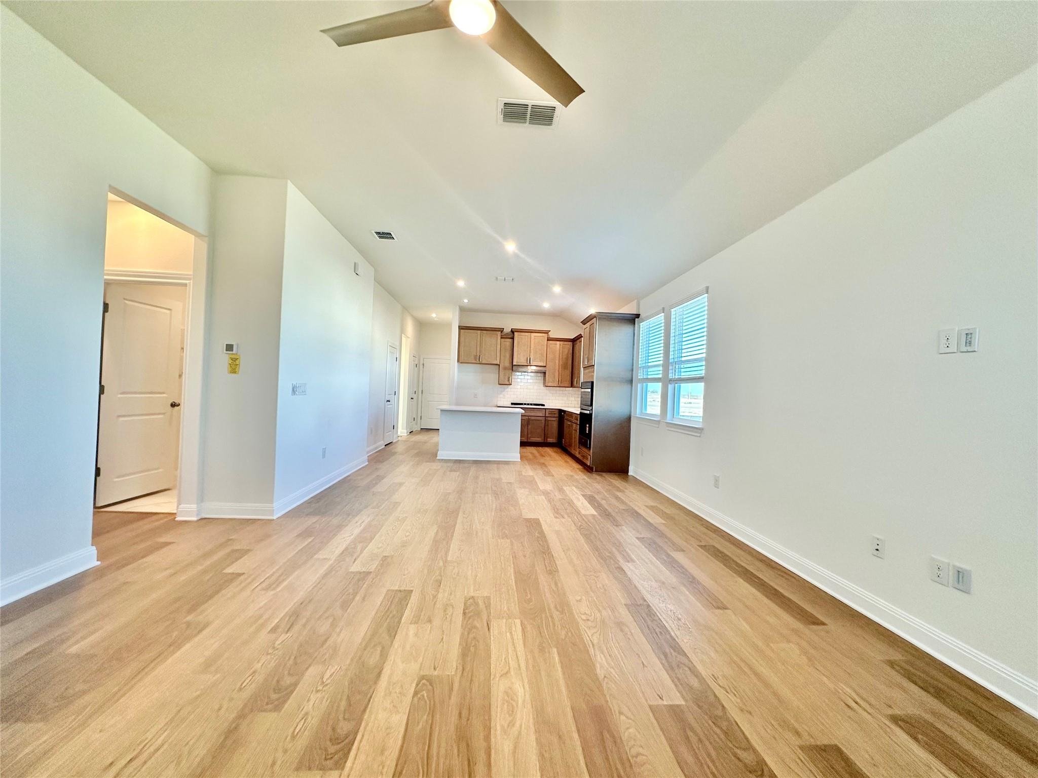 541 Porter Country PKWY — photo 4