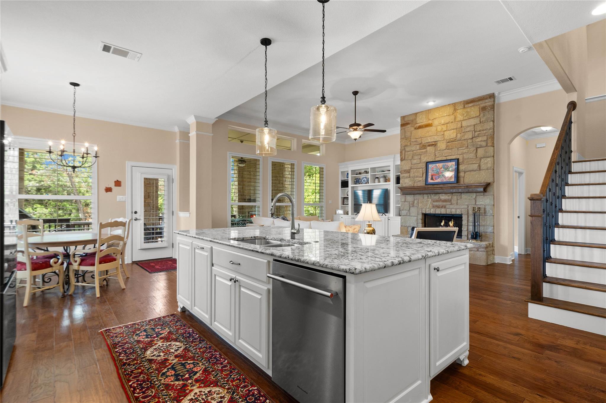 18605 Amberg PL — photo 3