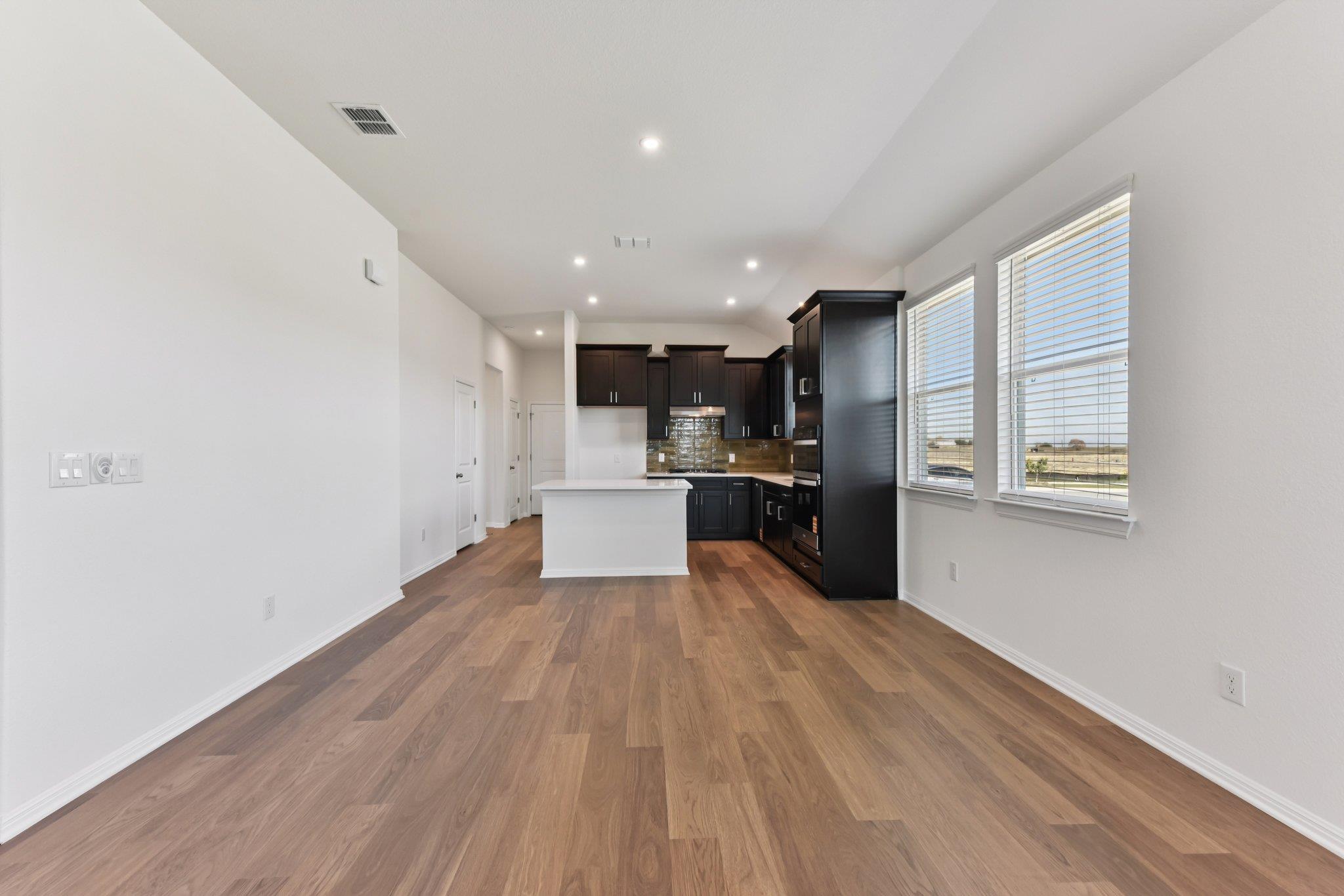 557 Porter Country PKWY — photo 3