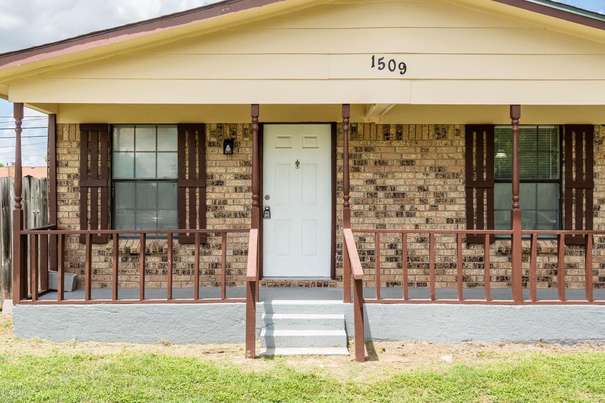 1509 Anna Lee DR — photo 4